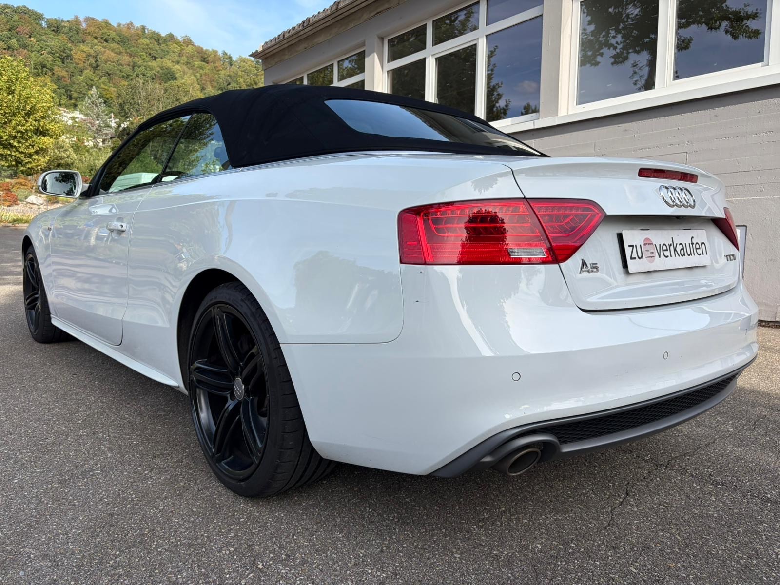 AUDI A5 Cabriolet 3.0 TDI S-Line-image-3