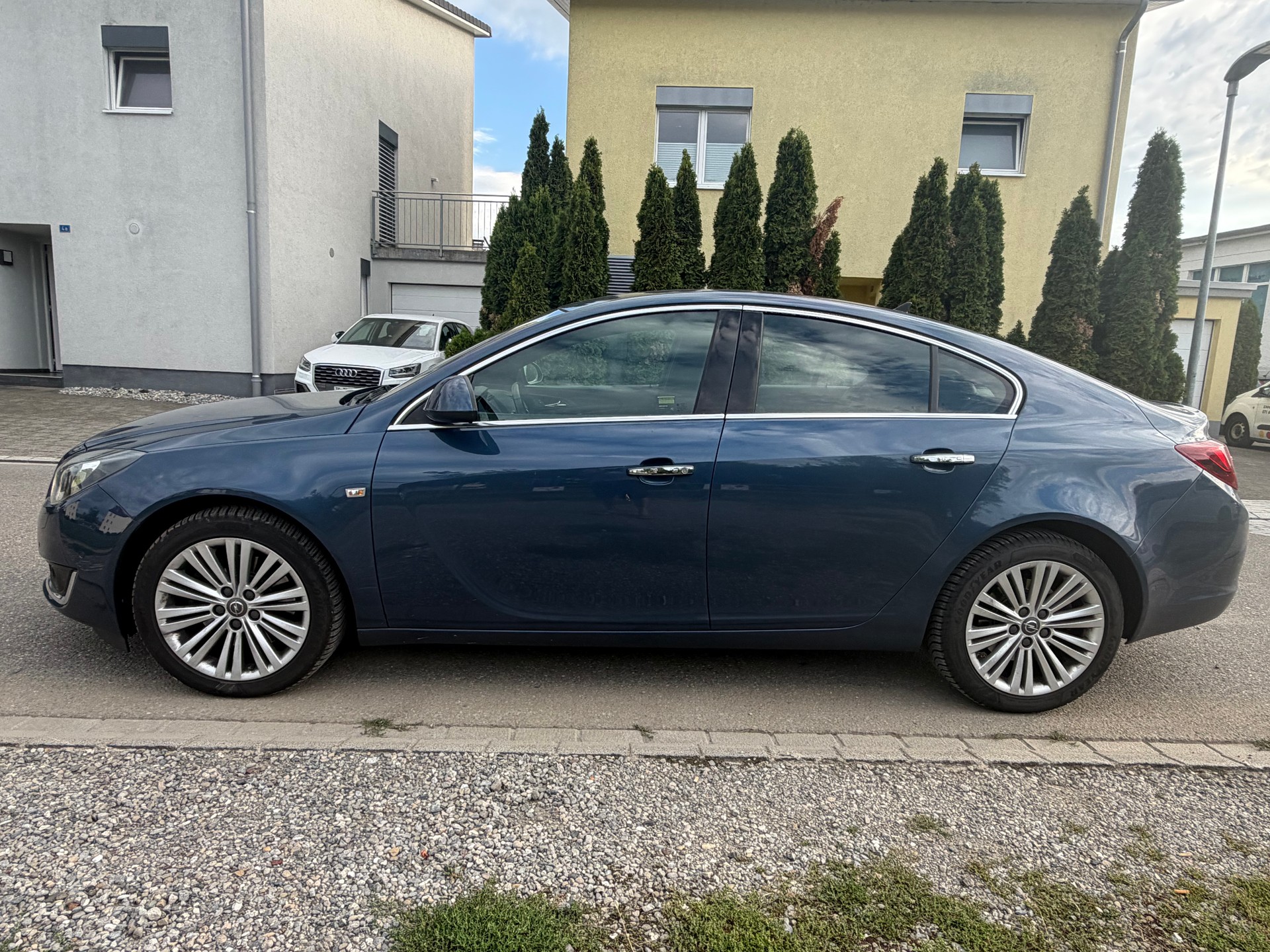 OPEL Insignia 2.0 Turbo Edition 4WD-image-5