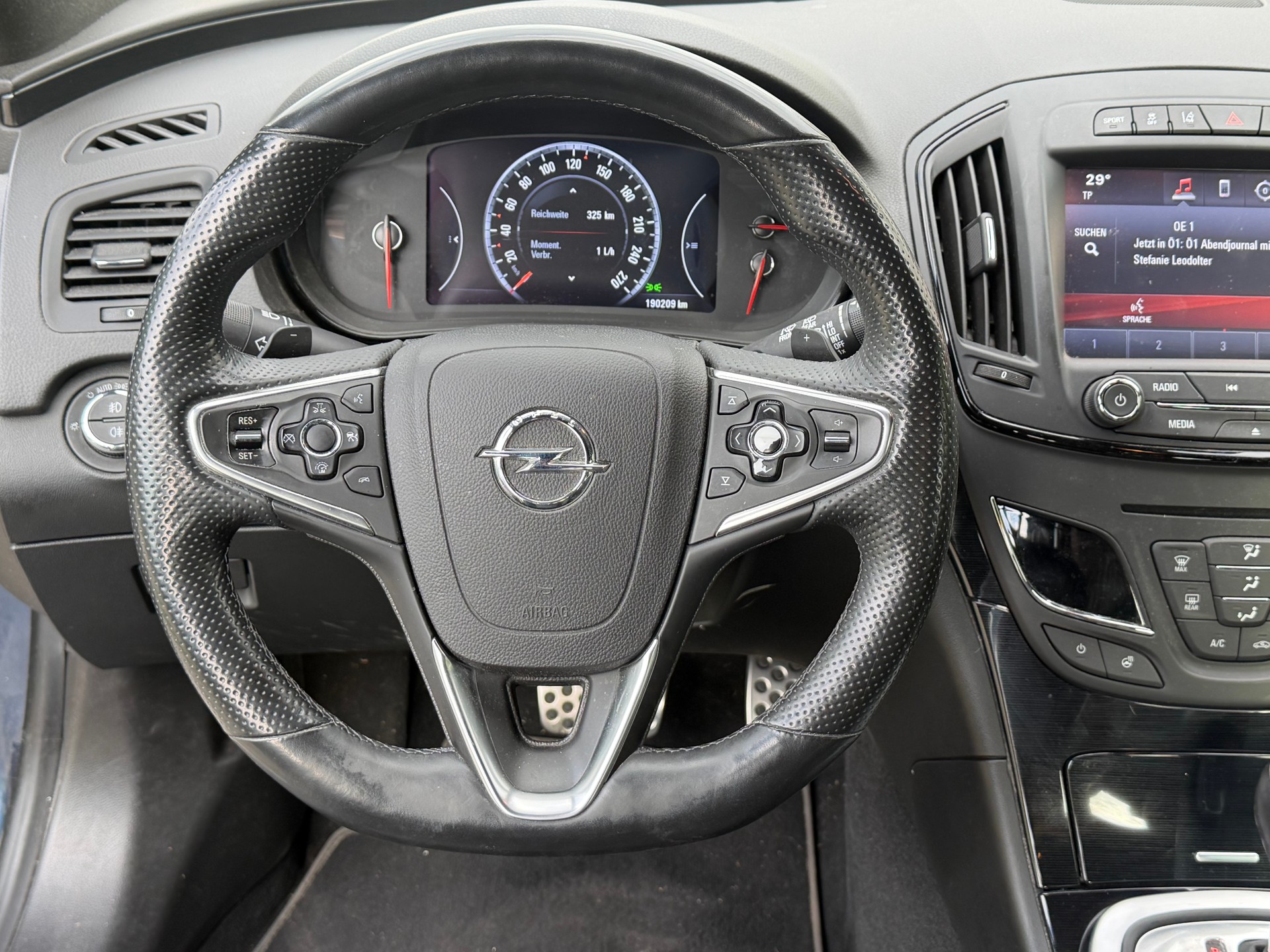 OPEL Insignia 2.0 Turbo Edition 4WD-image-15
