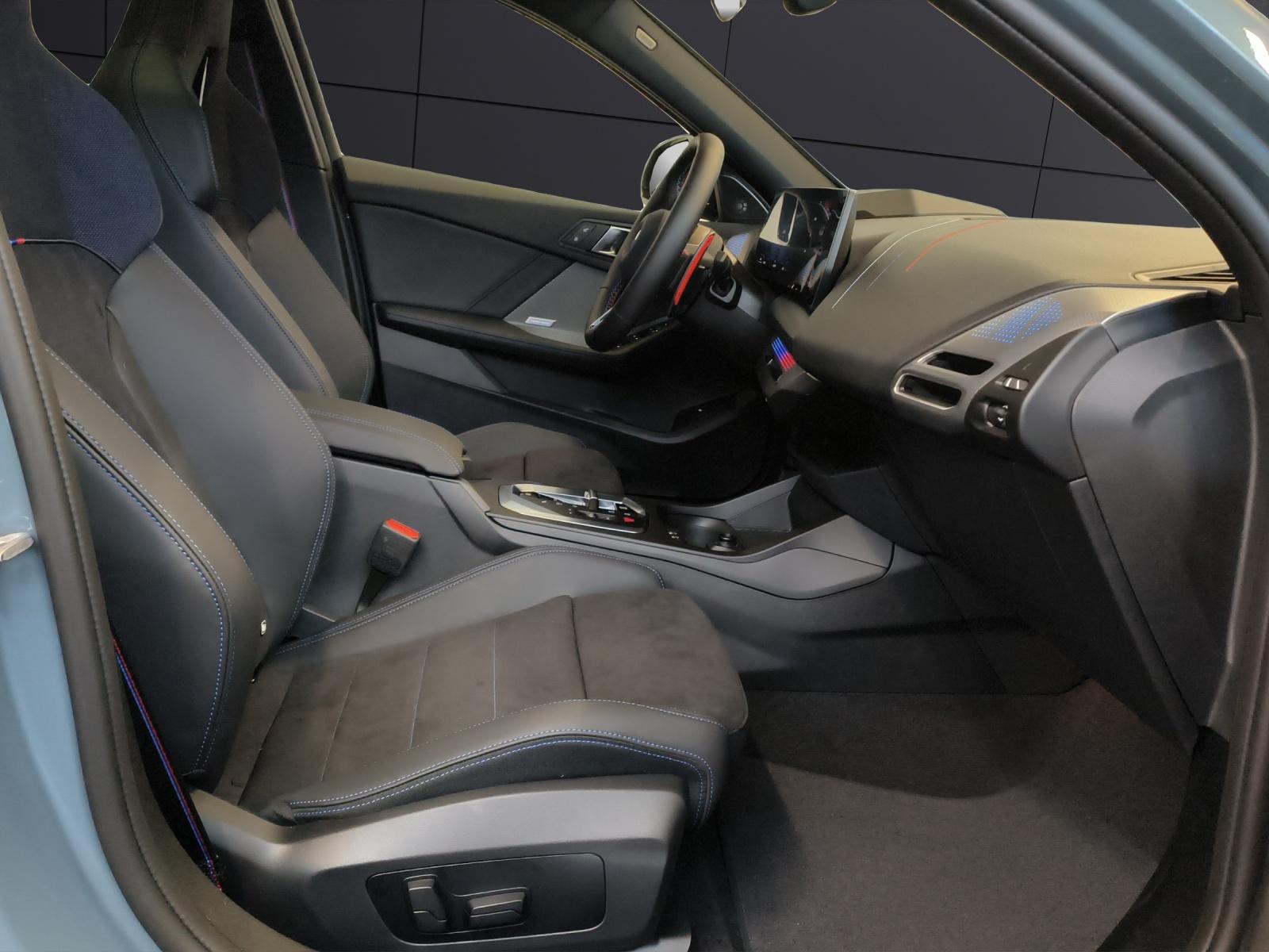 BMW M135i xDrive-image-14