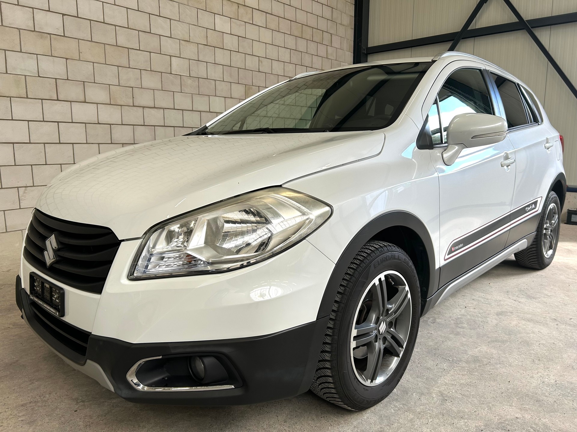 SUZUKI SX4 S-Cross 1.6 16V PizSulai 4WD CVT7-showroom-element-1