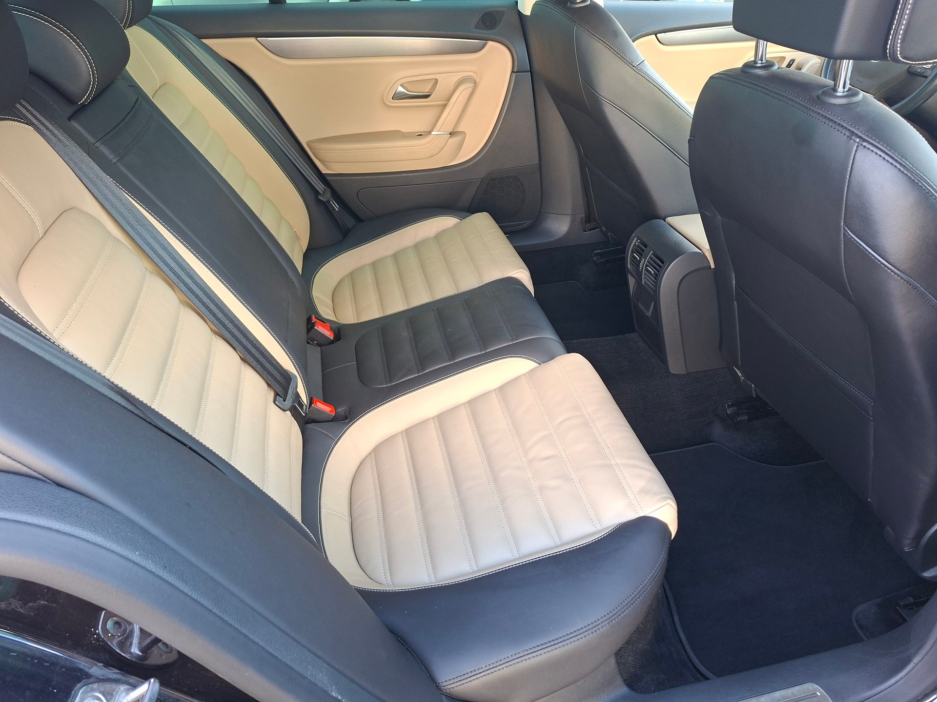 VW CC 2.0 TSI-image-10