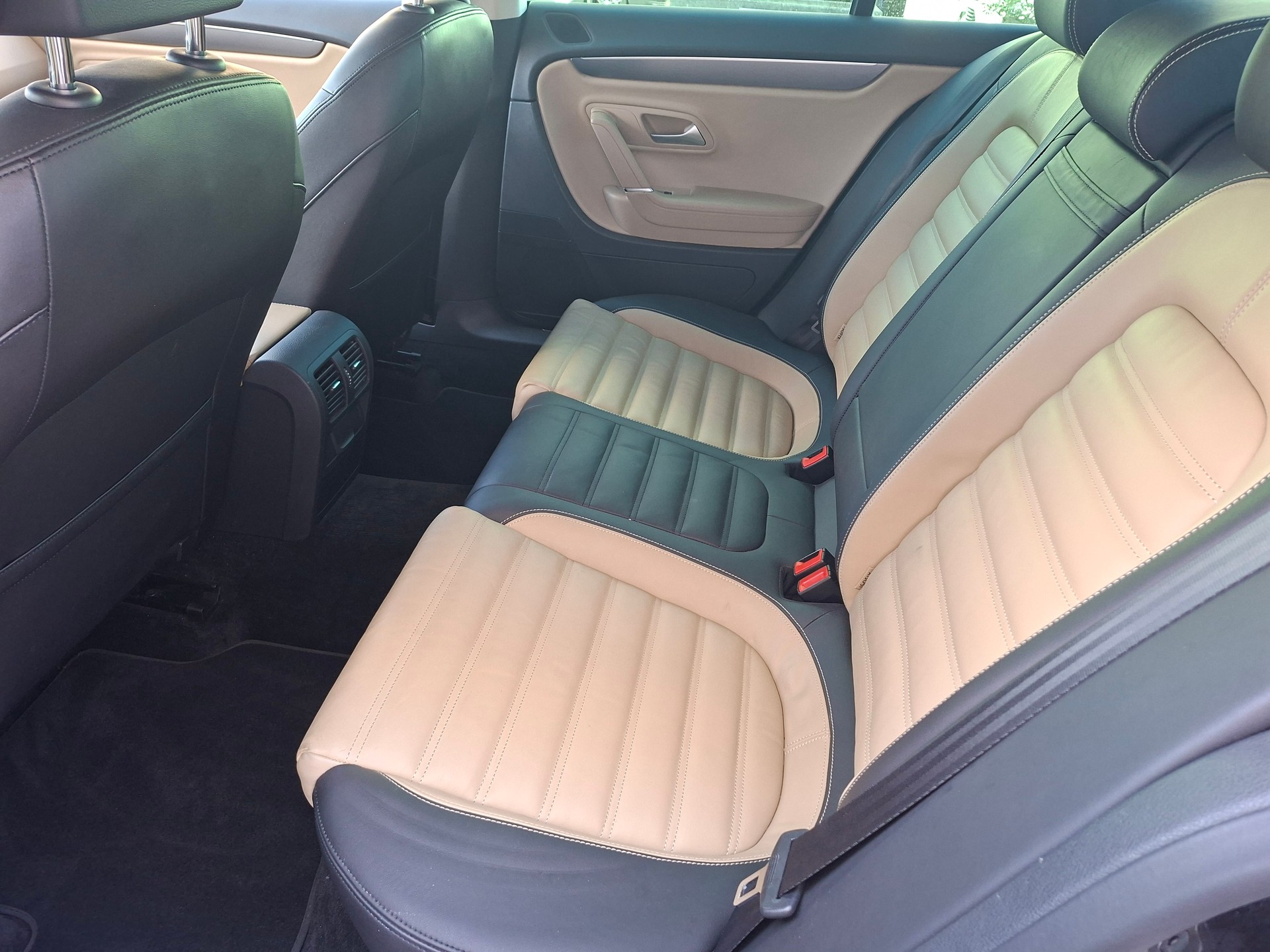 VW CC 2.0 TSI-image-9