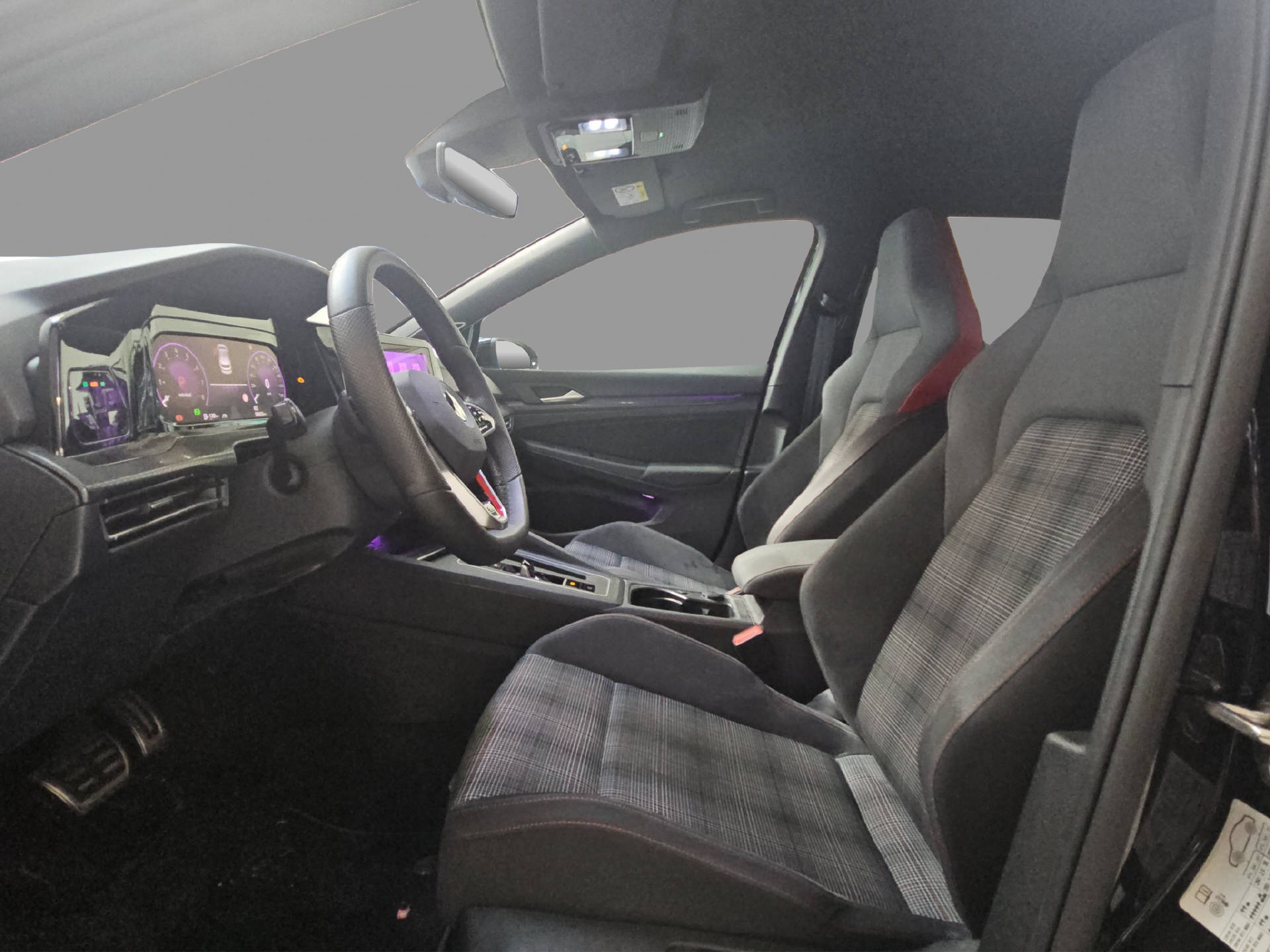VW Golf VIII 2.0 TSI GTI DSG-image-5