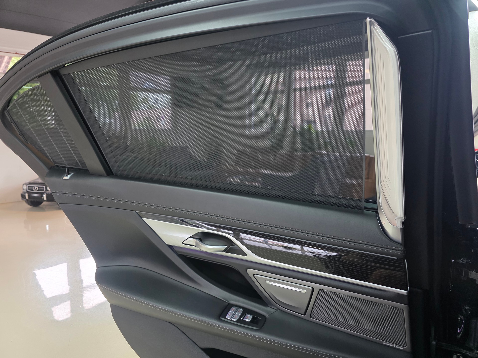 BMW 730Ld xDrive Steptronic M-Sport-image-21