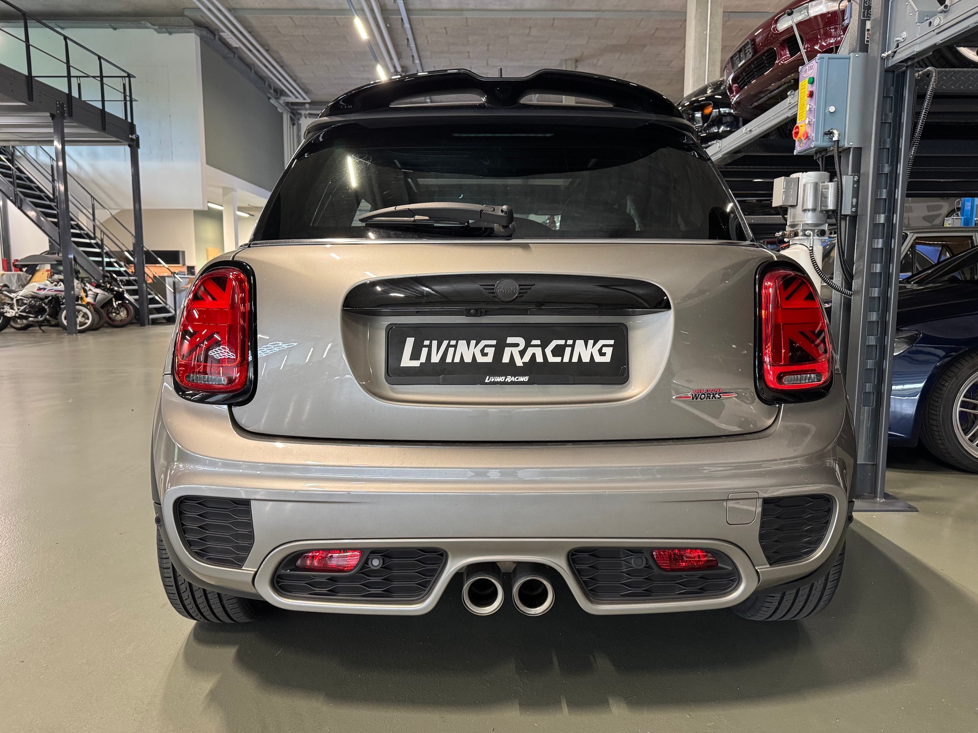 MINI Cooper John Cooper Works DKG-showroom-element-3