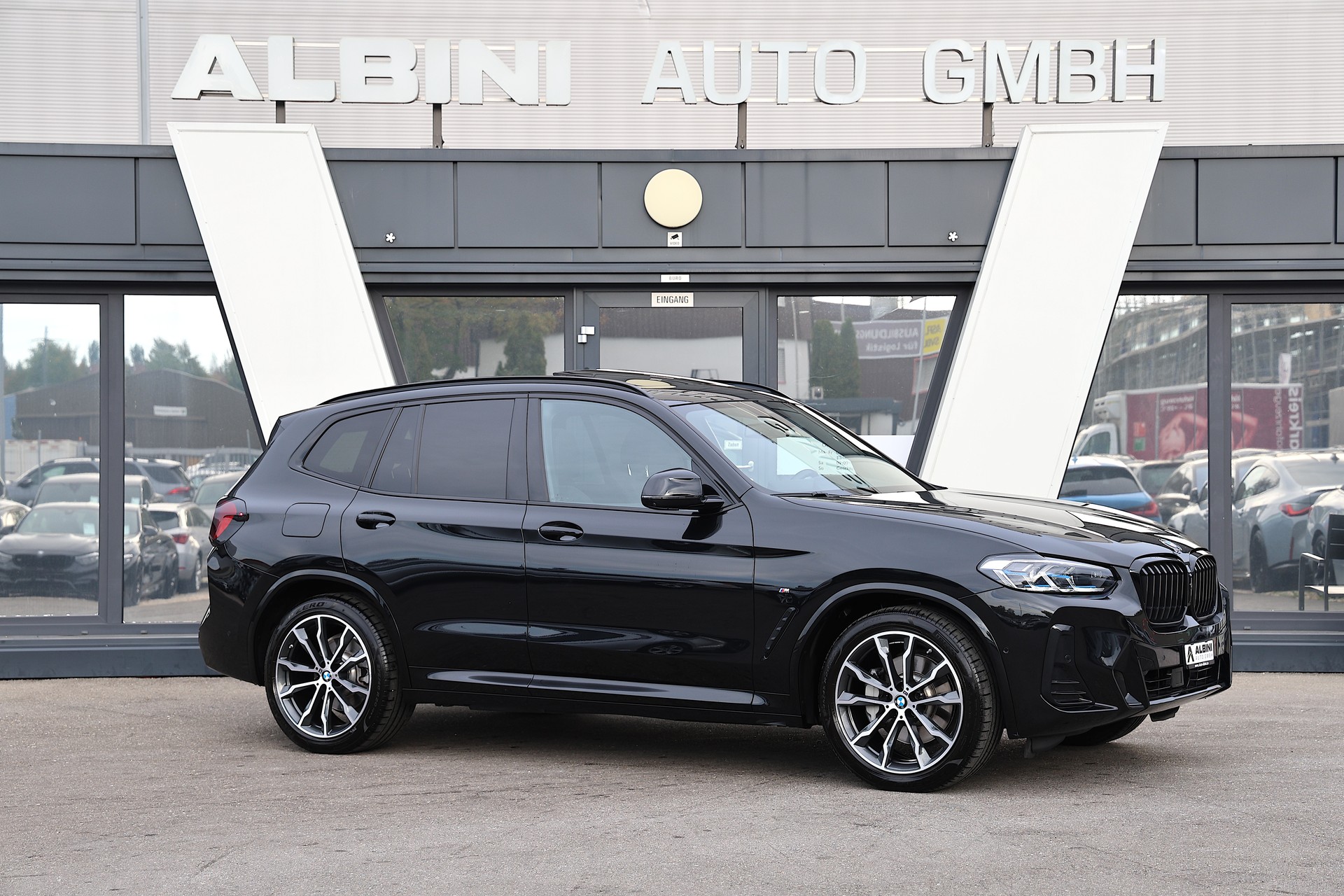 BMW X3 30i xDrive SAG M-Sport-showroom-element-2