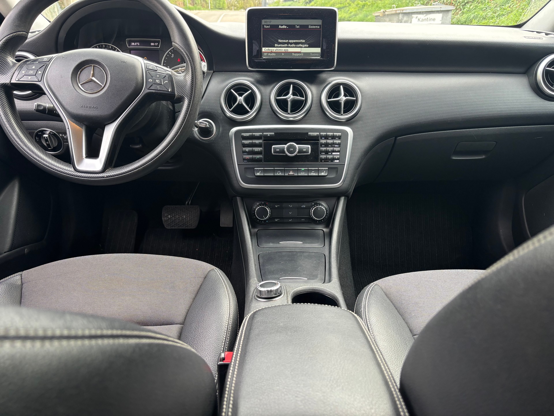 MERCEDES-BENZ A 160 CDI Style 7G-DCT-image-9