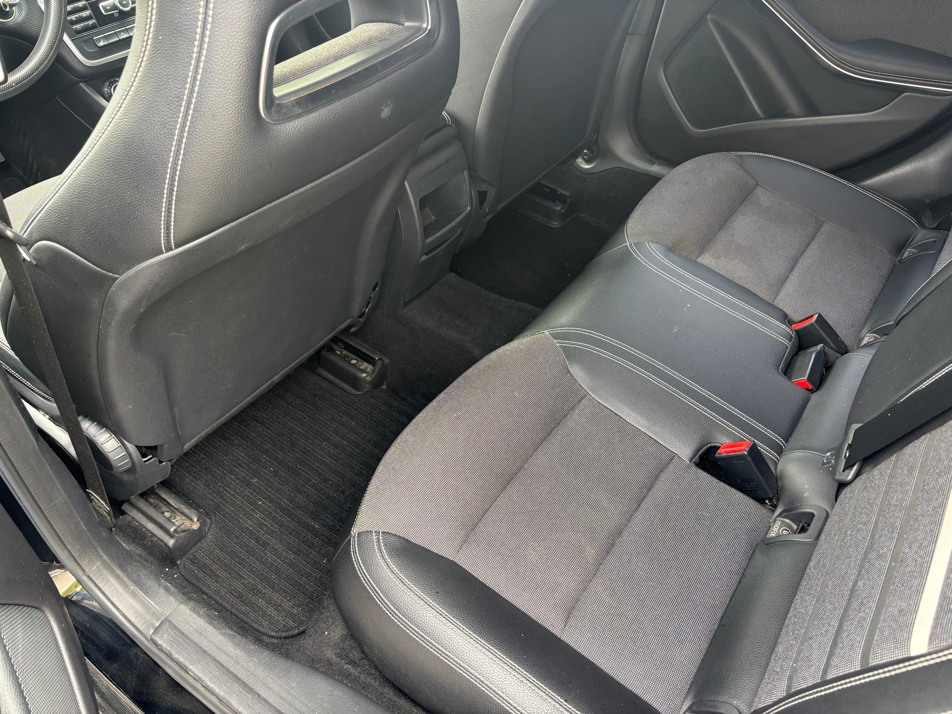 MERCEDES-BENZ A 160 CDI Style 7G-DCT-image-11