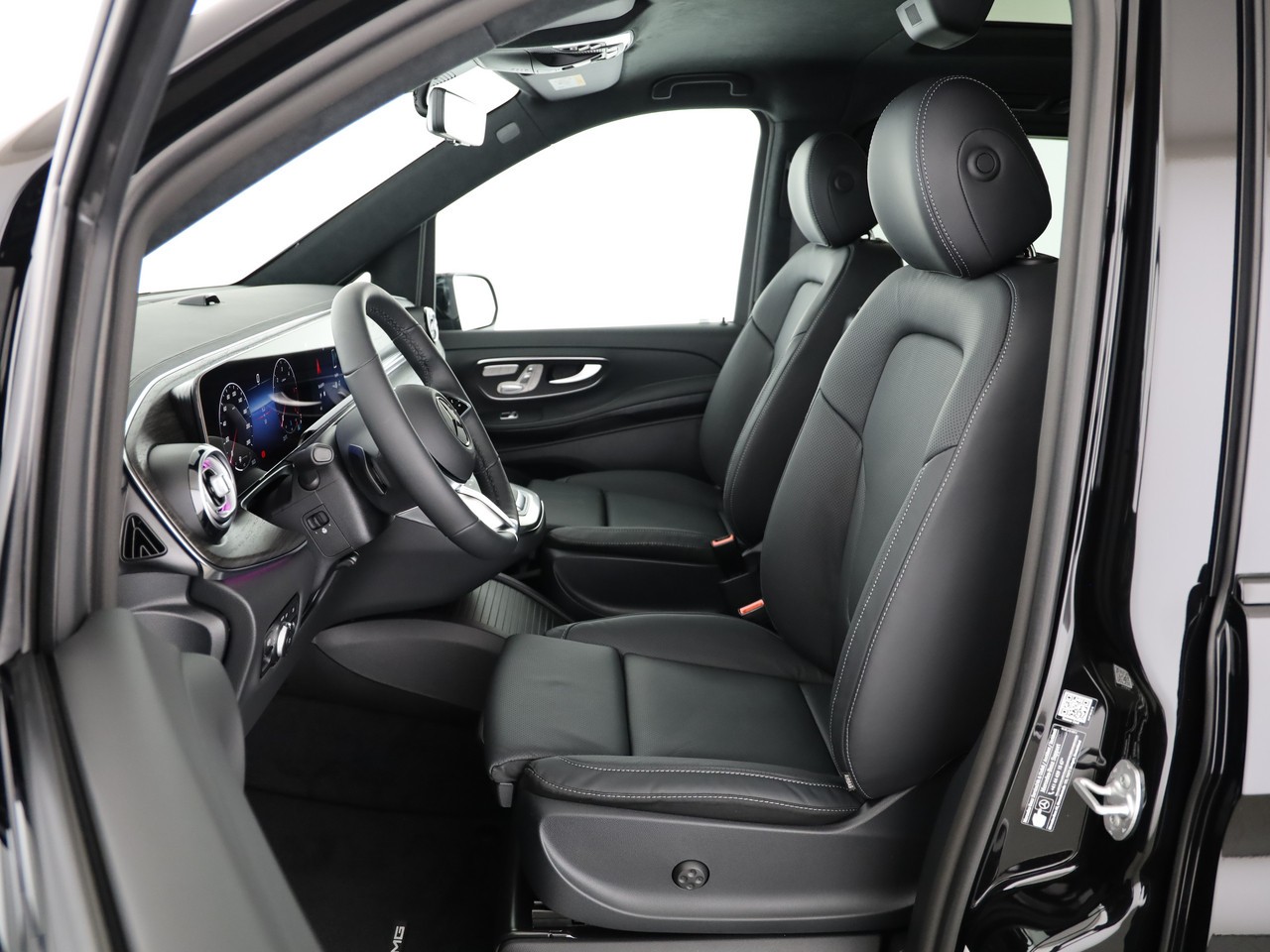 MERCEDES-BENZ V 300 d lang 4Matic Swiss Edition 9G-Tronic-showroom-element-3