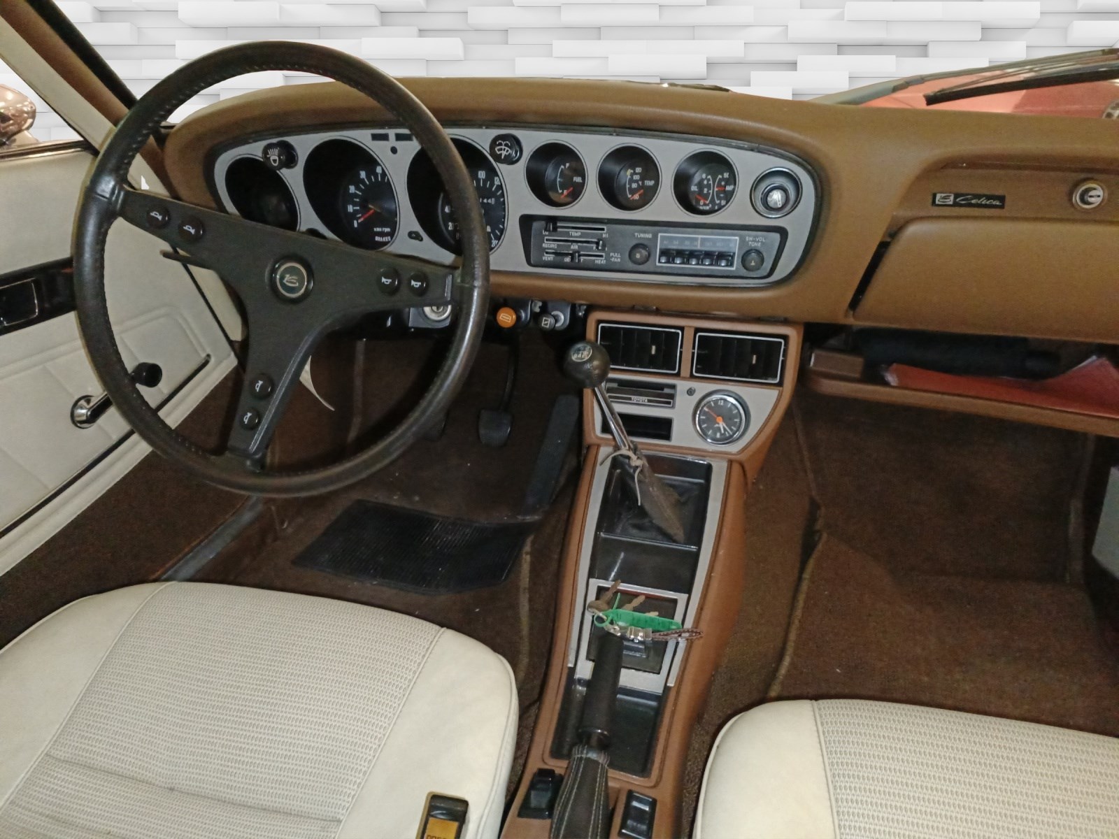 TOYOTA Celica 1600 GT-image-12