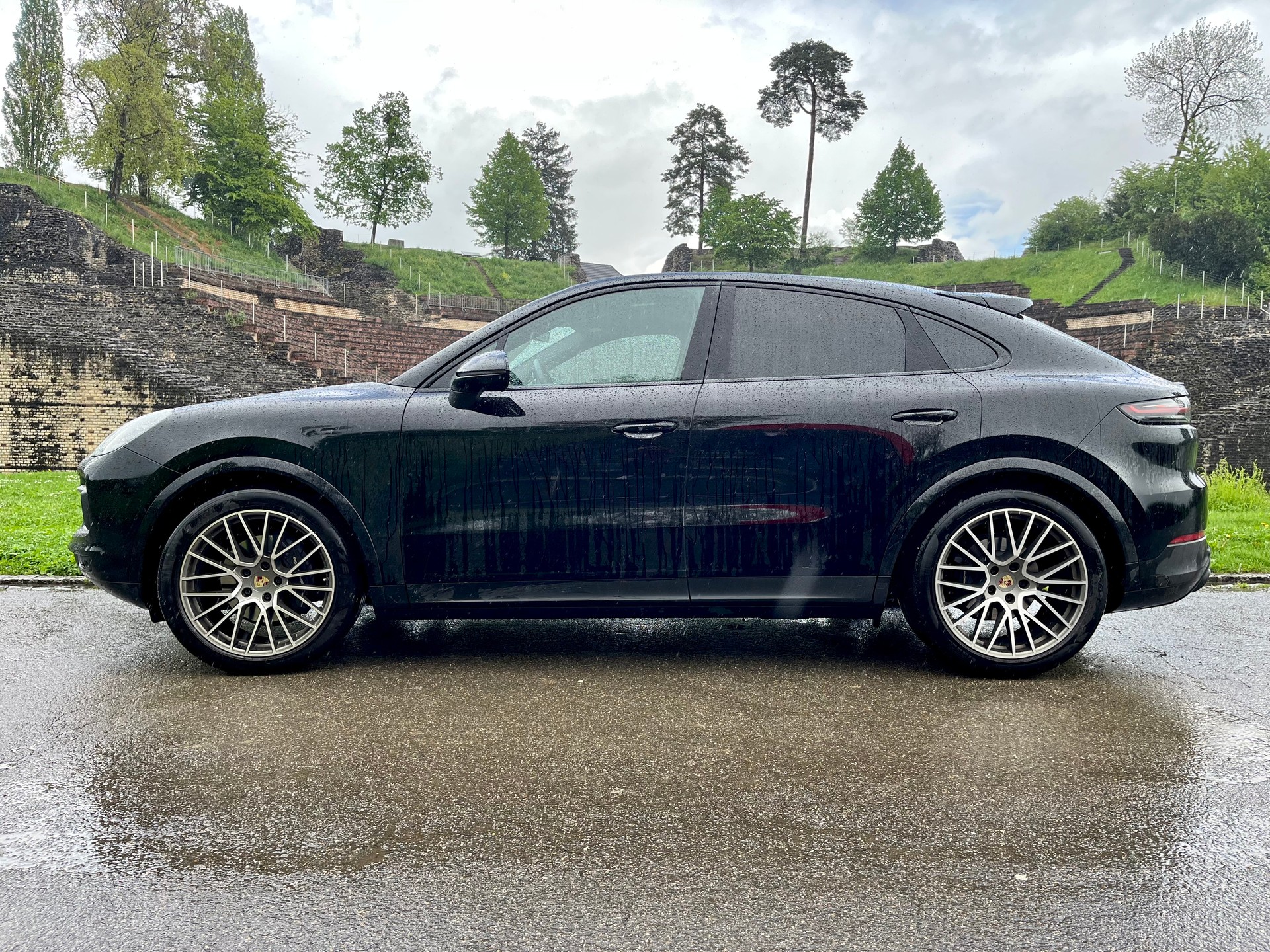 PORSCHE Cayenne Coupé Platinum Edition-image-6