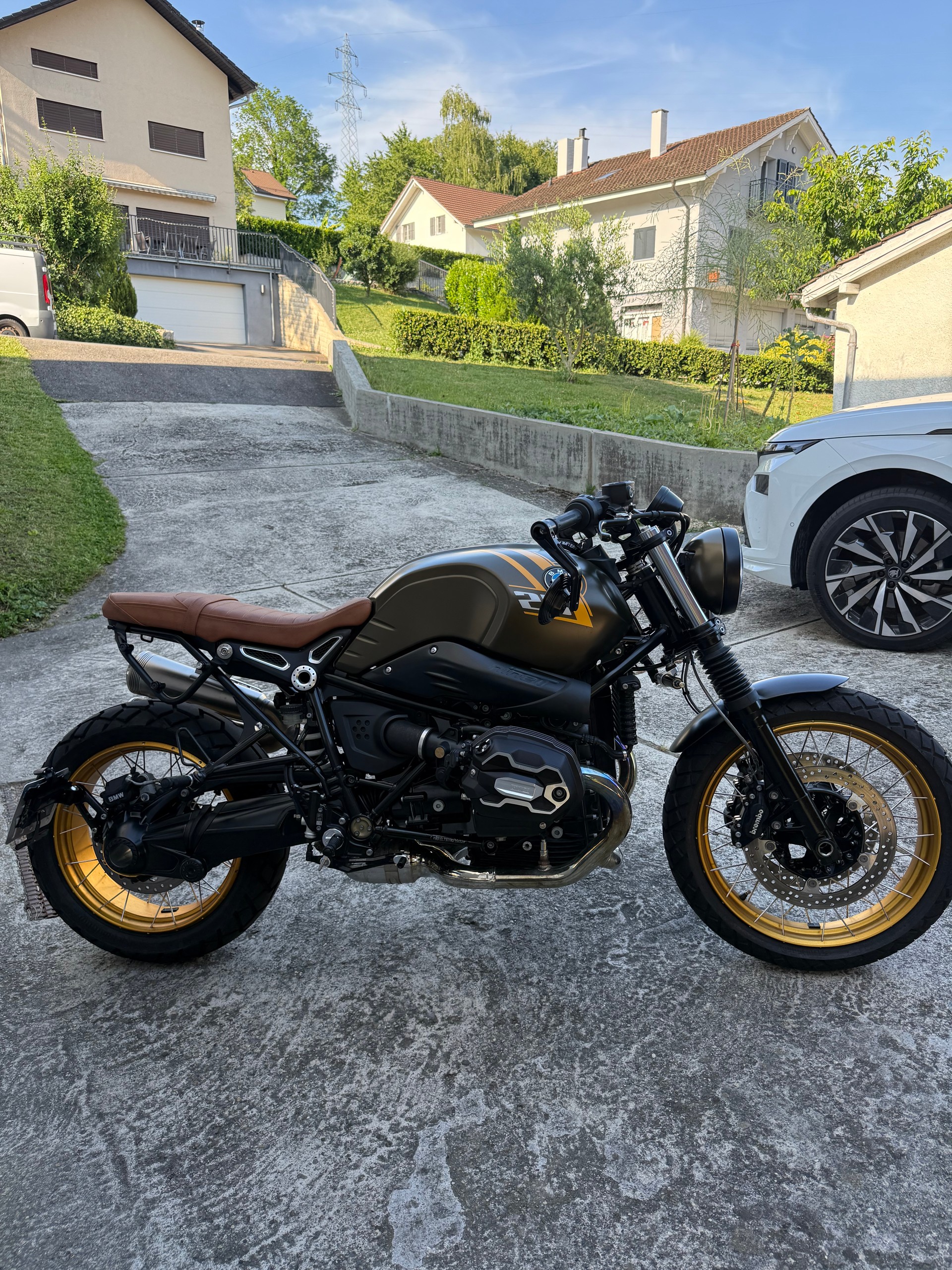 BMW R nineT Scrambler-image-1