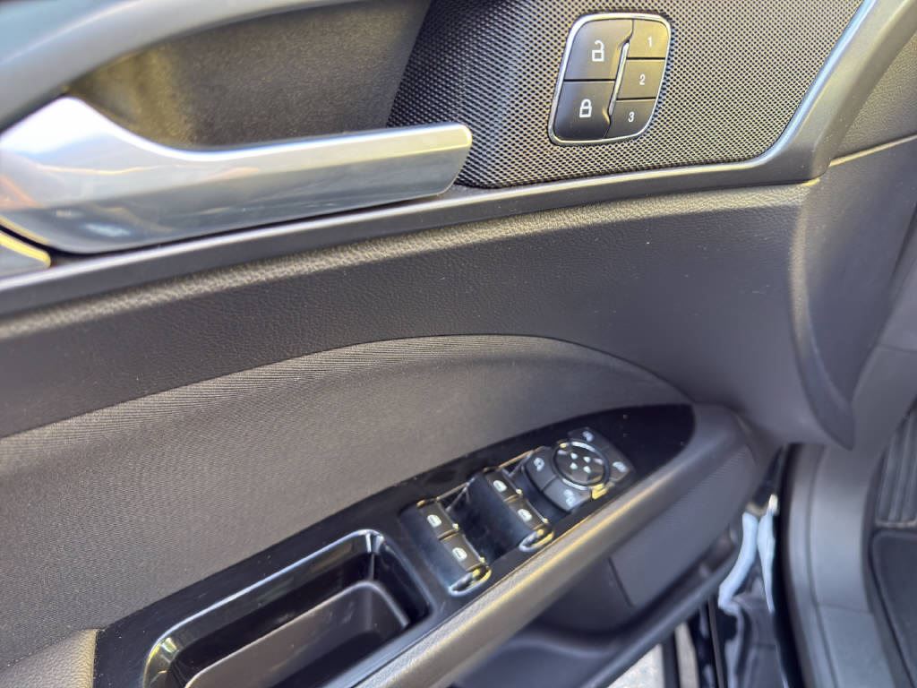 FORD Mondeo Station Wagon 2.0 TDCi 180 Titanium-image-9