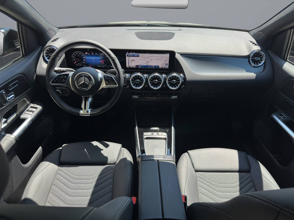 MERCEDES-BENZ B 220 Progressive 4matic-image-8