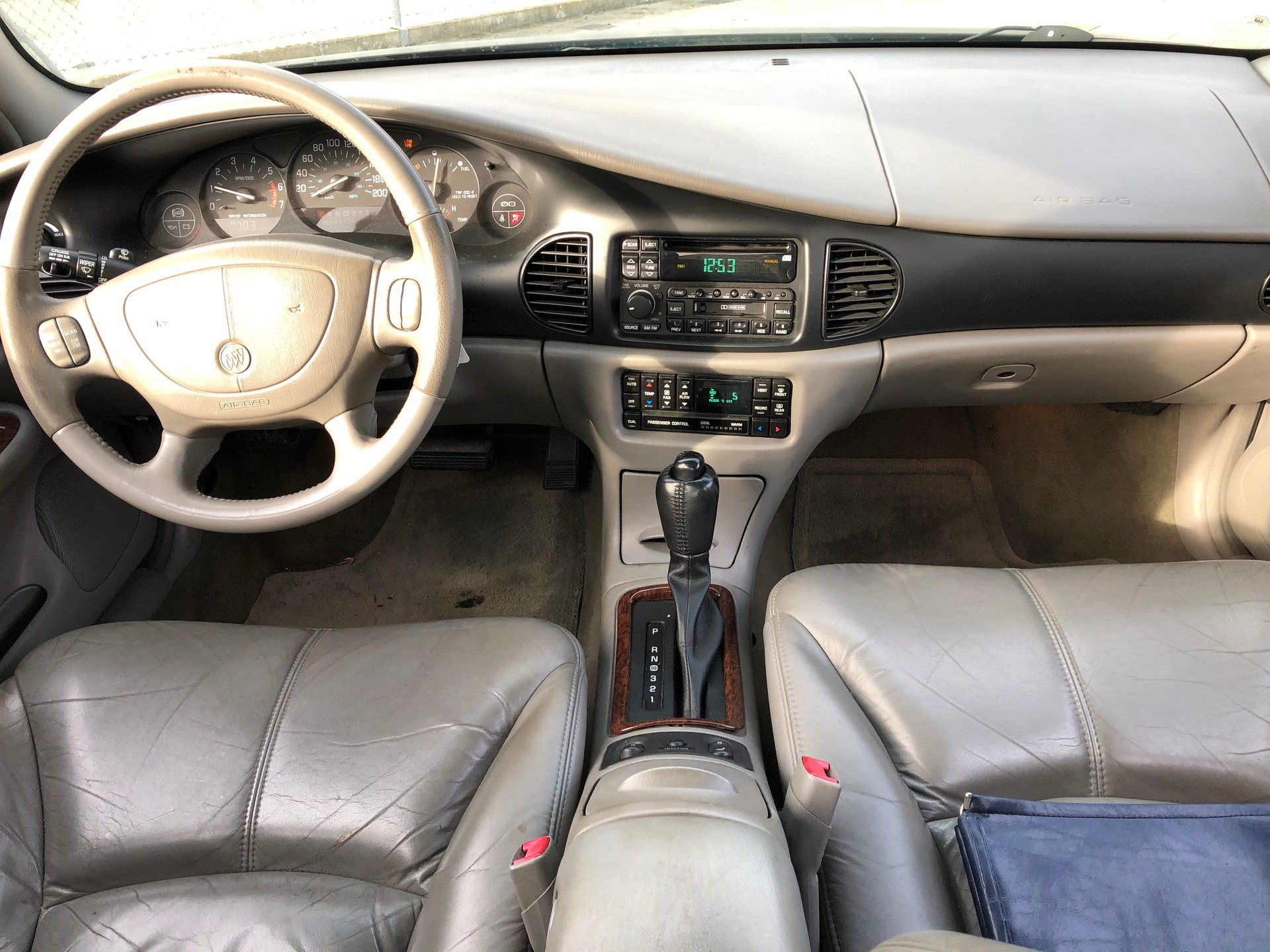 BUICK Regal GS 3.8-V6-image-16