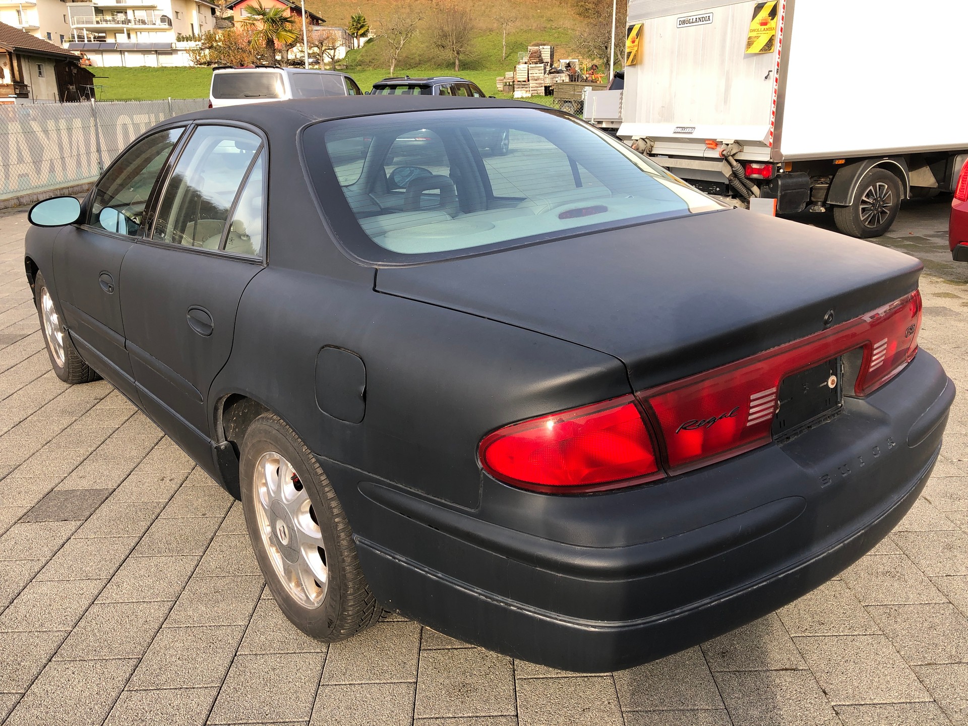 BUICK Regal GS 3.8-V6-showroom-element-2