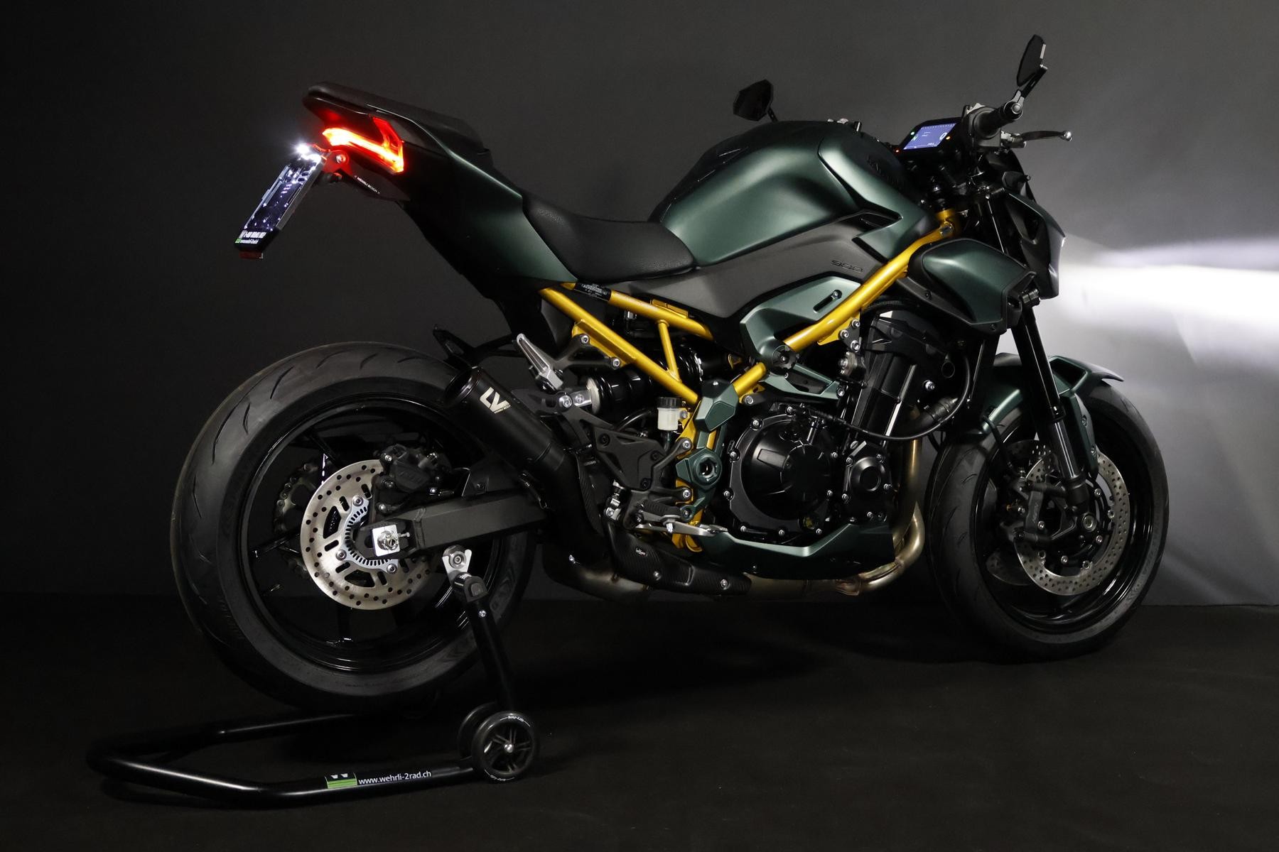 KAWASAKI Z 900 (91/70/35 KW) *Smaragd-Gold Edition* Level 3-image-14