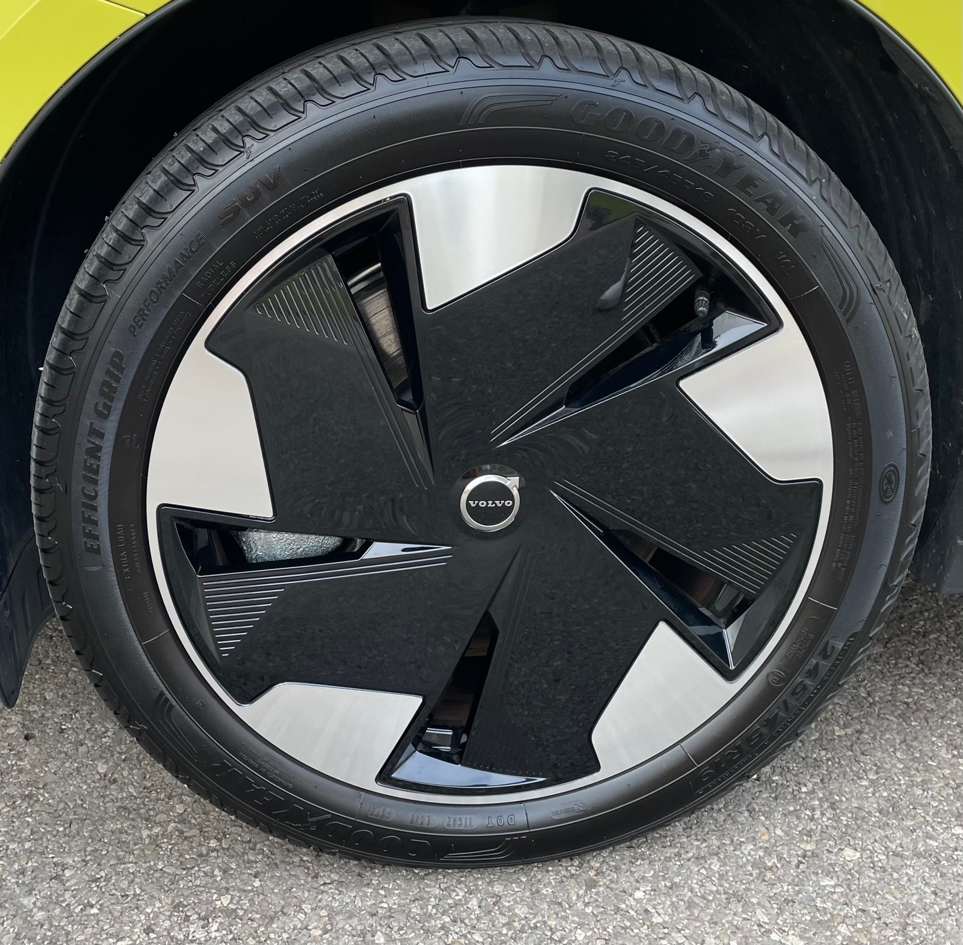 VOLVO EX 30 E60 Twin Ultra AWD-image-10