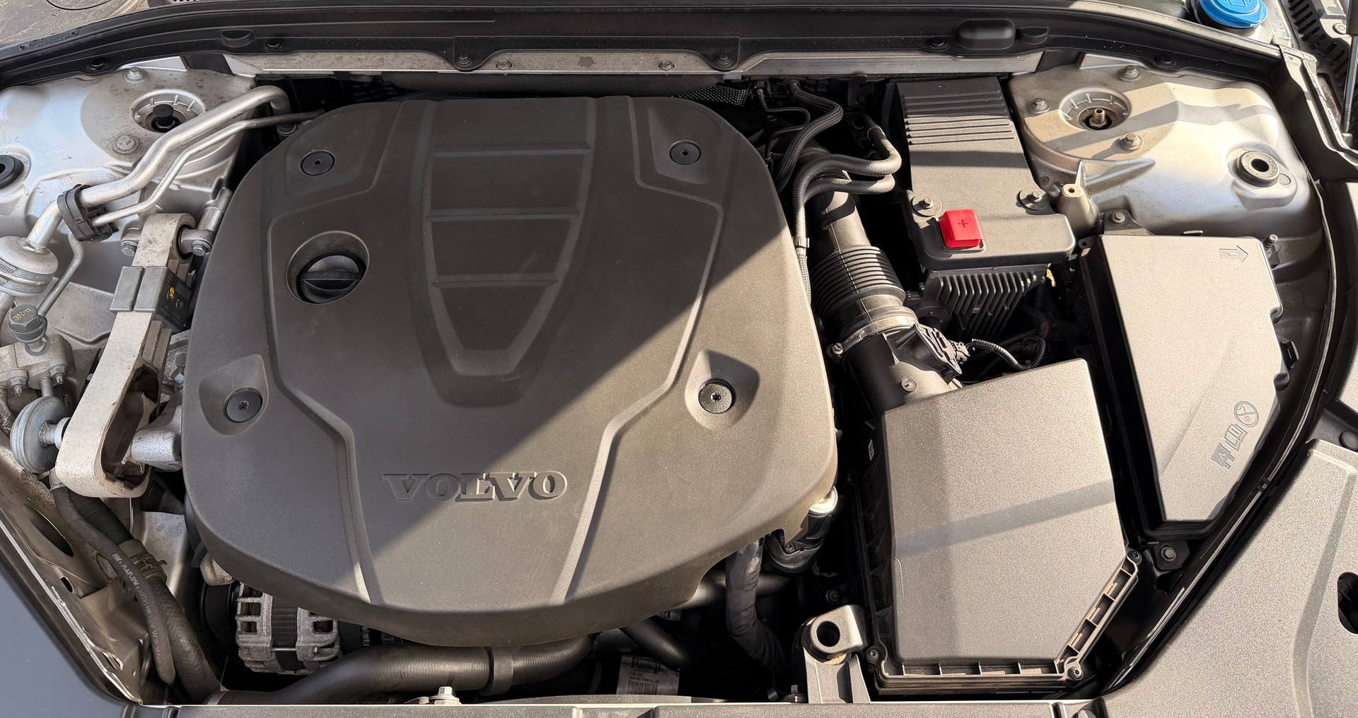VOLVO S90 D4 R-Design Geartronic-image-17