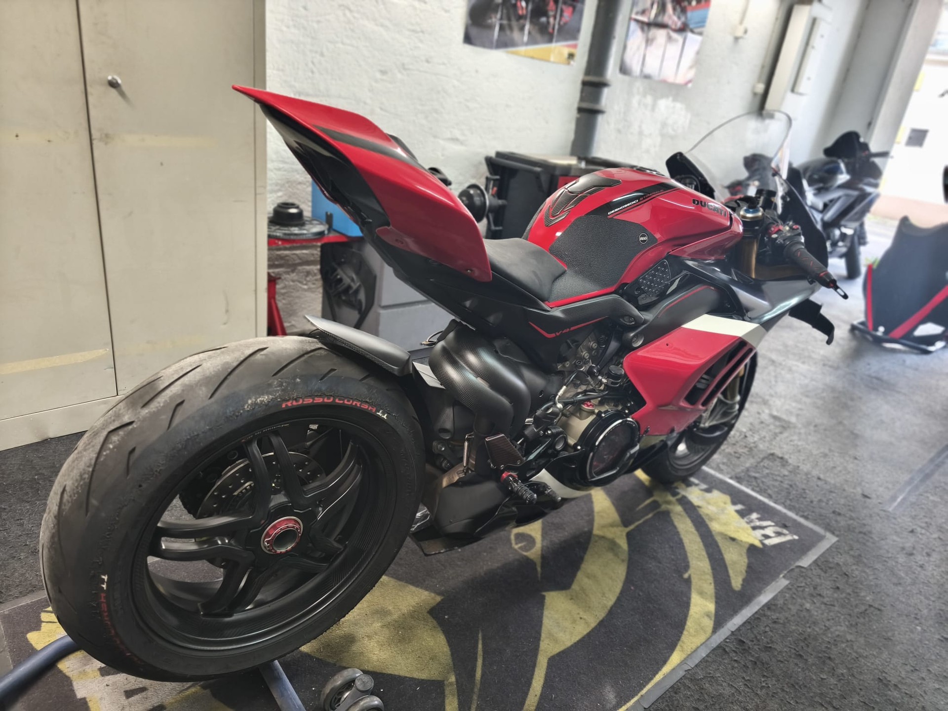 DUCATI Panigale 1103 V4 Speciale Magnesium Wheels-image-9