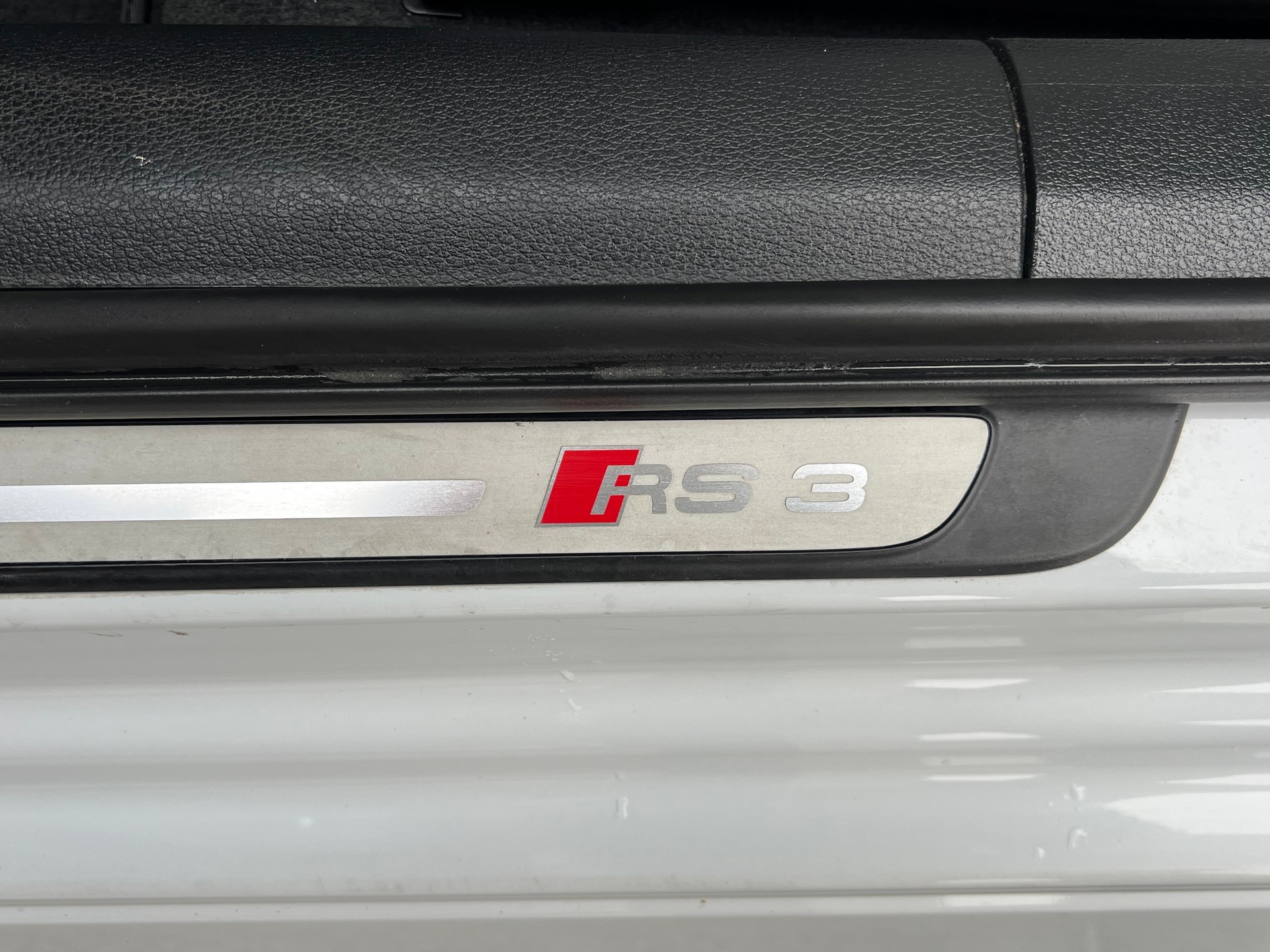 AUDI RS3 2.5 TSI quattro S-tronic-image-9