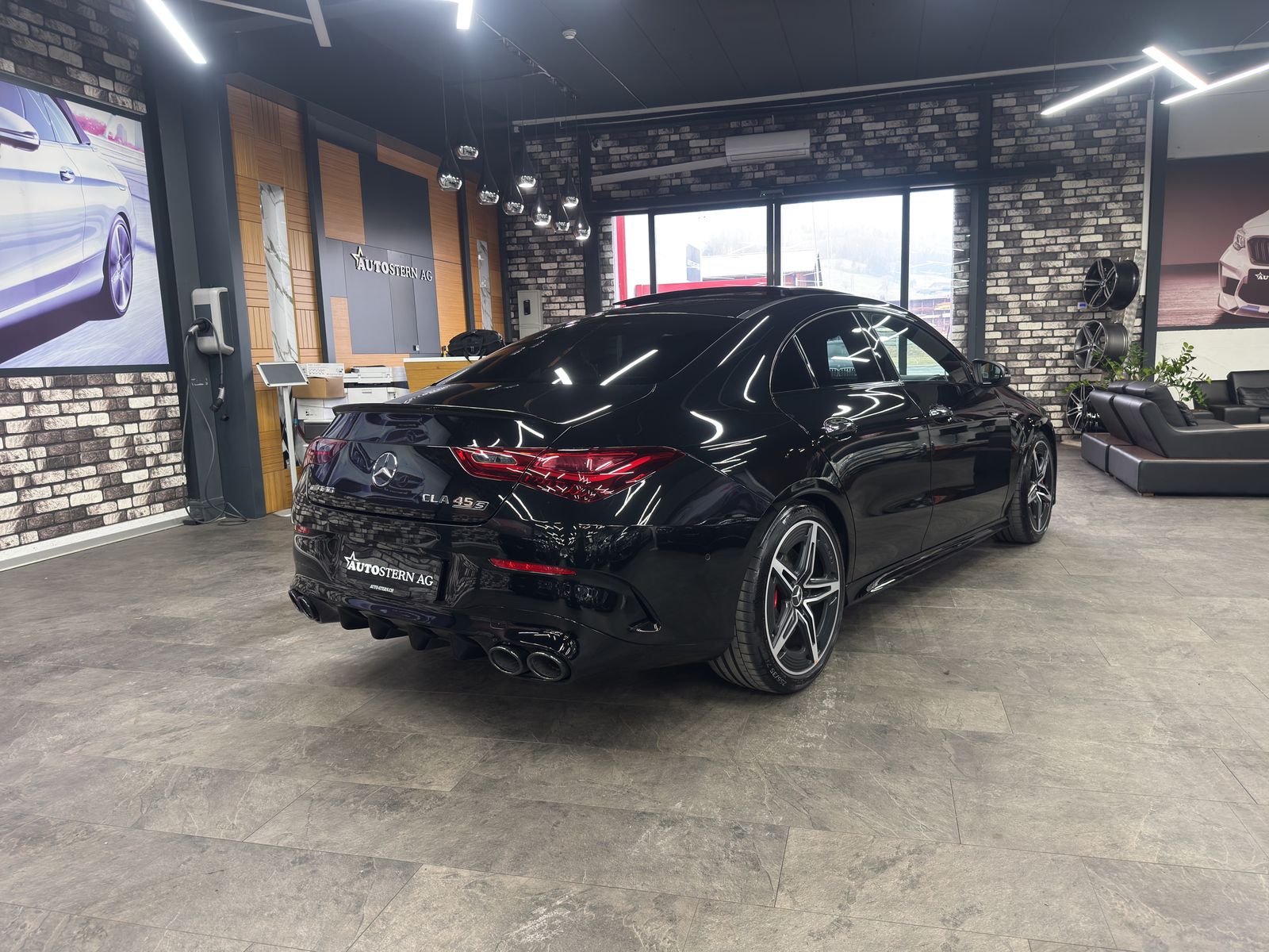 MERCEDES-BENZ CLA 45 S AMG 4Matic+ 8G-DCT-image-4