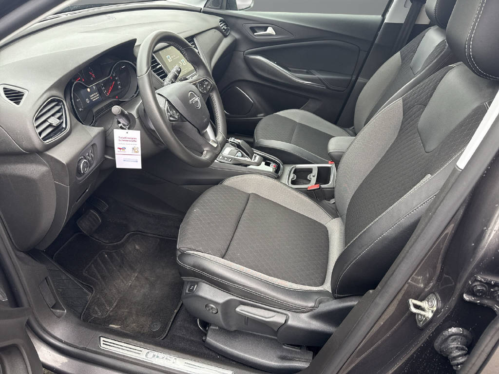 OPEL Grandland X 1.6 T PHEV Excellence-image-10