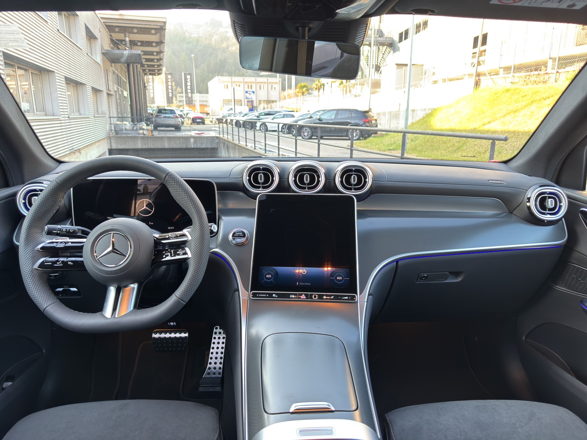 MERCEDES-BENZ GLC 220 d 4Matic 9G-Tronic-image-10
