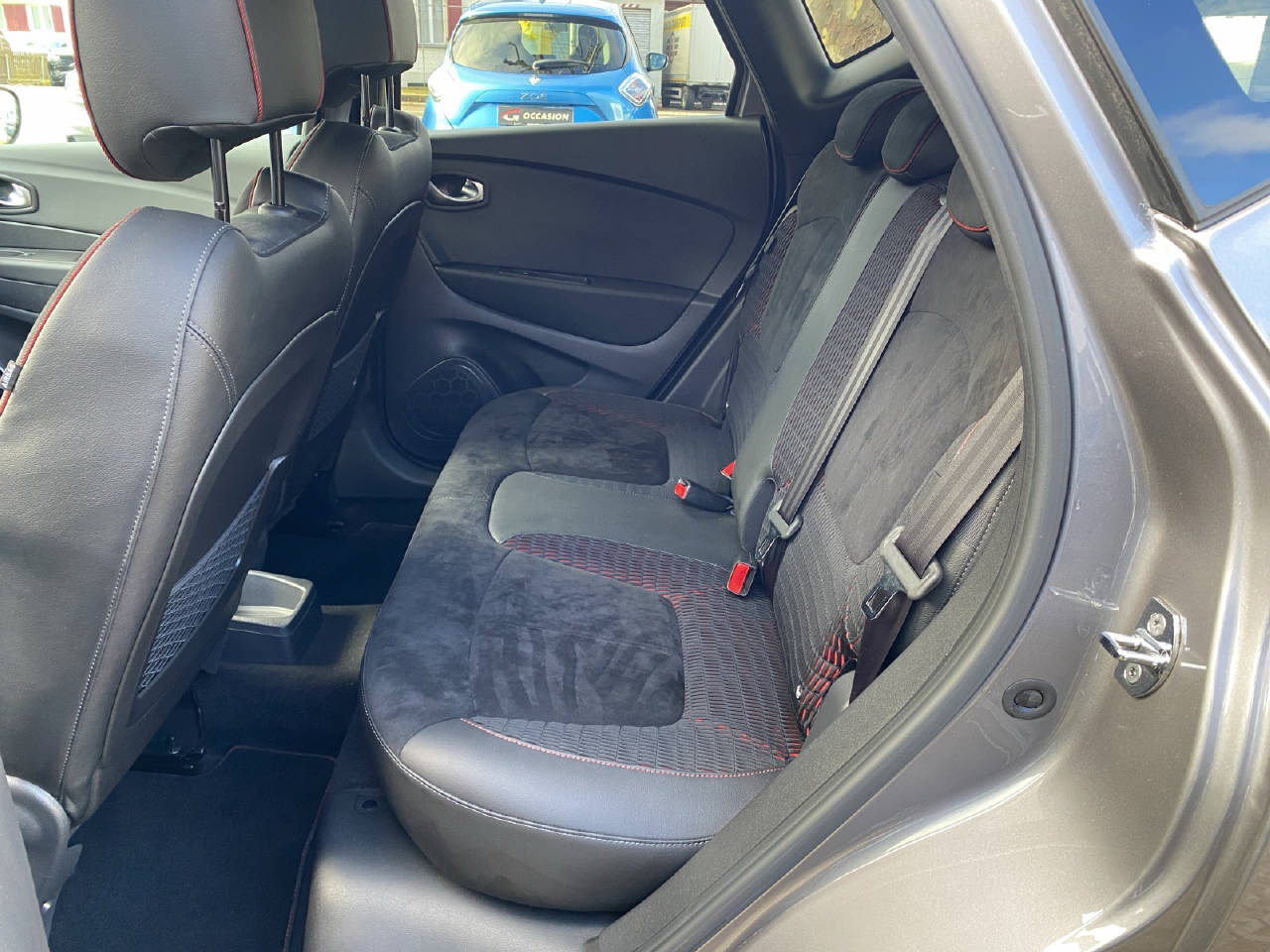 RENAULT Captur 1.3 TCe Red Edition EDC-image-7