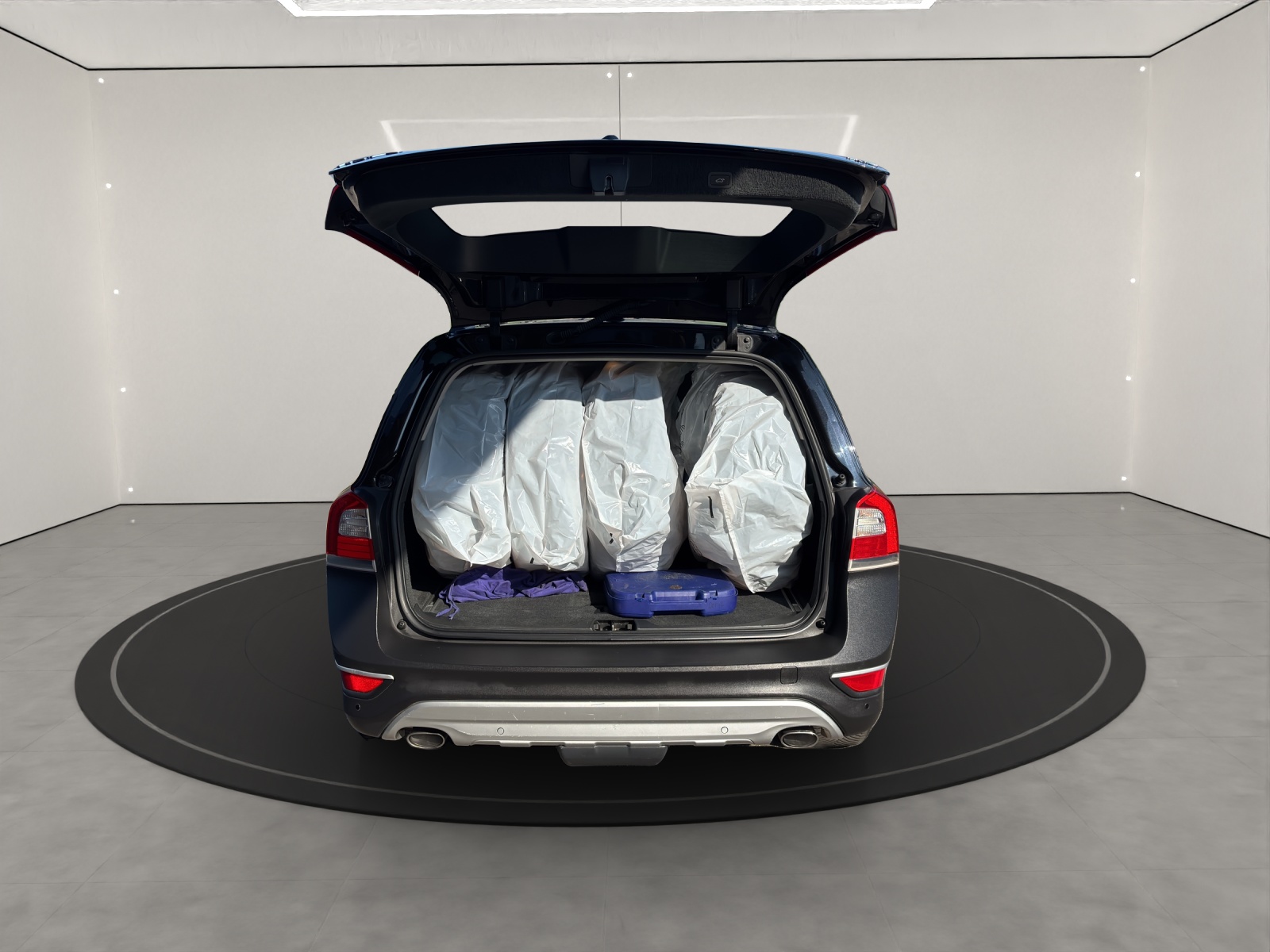 VOLVO XC70 2.4 D4 Family Ed. AWD-showroom-element-2