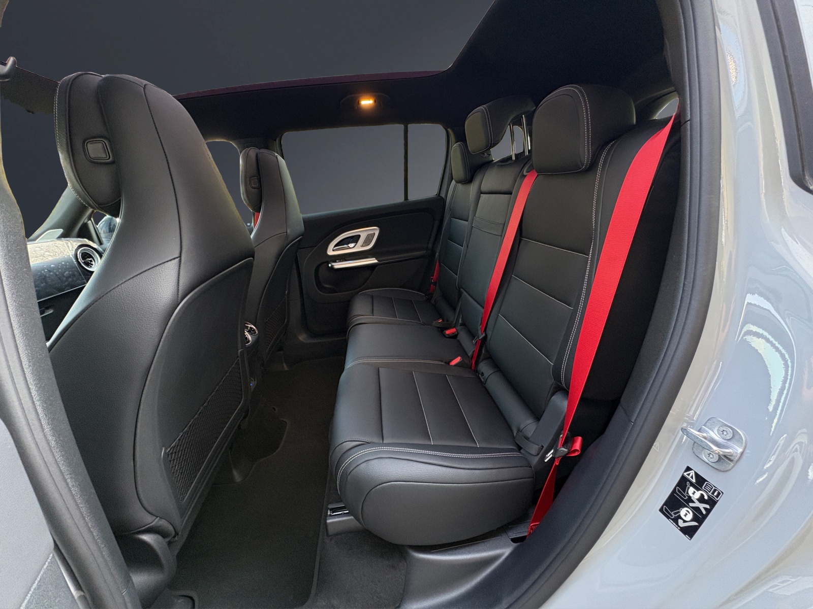 MERCEDES-BENZ MERCEDES-BENZ GLB 350 4matic-image-15