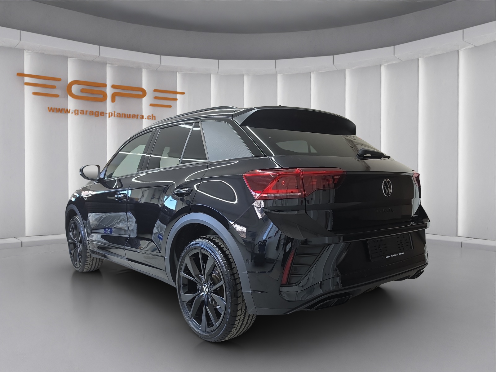 VW T-Roc 2.0 TSI R-Line DSG 4motion-image-4