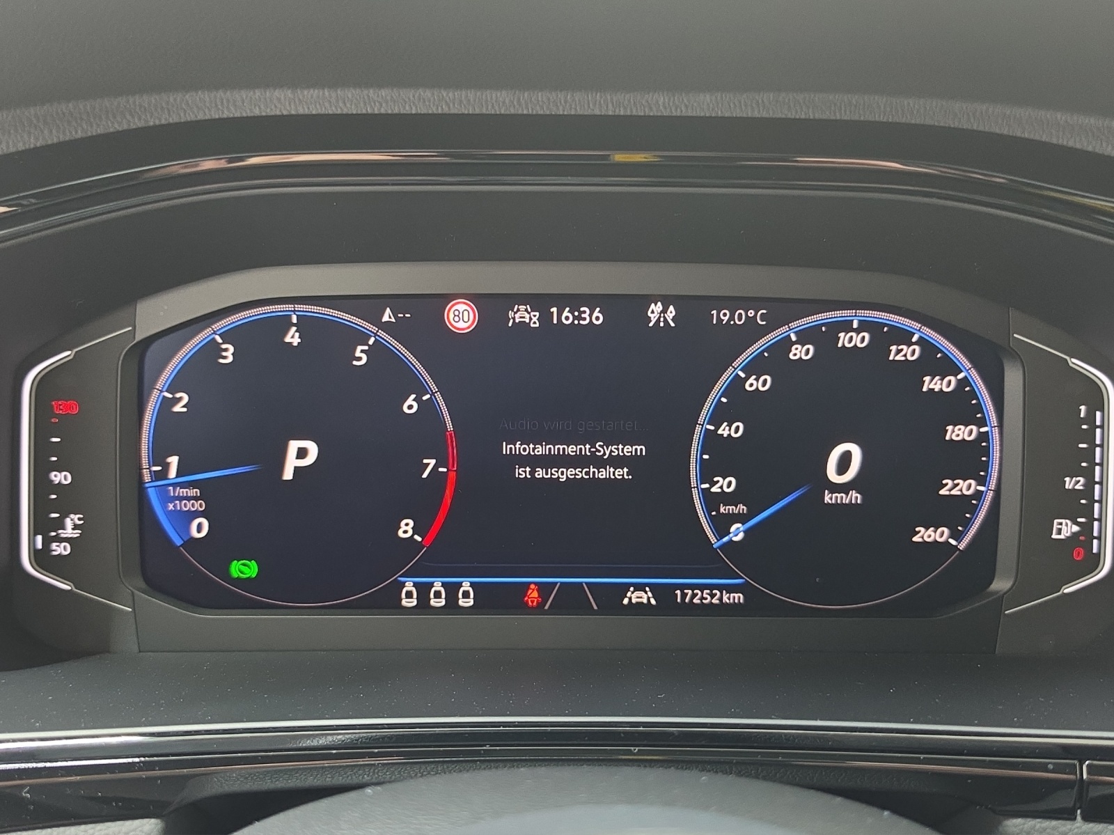 VW T-Roc 2.0 TSI R-Line DSG 4motion-image-6