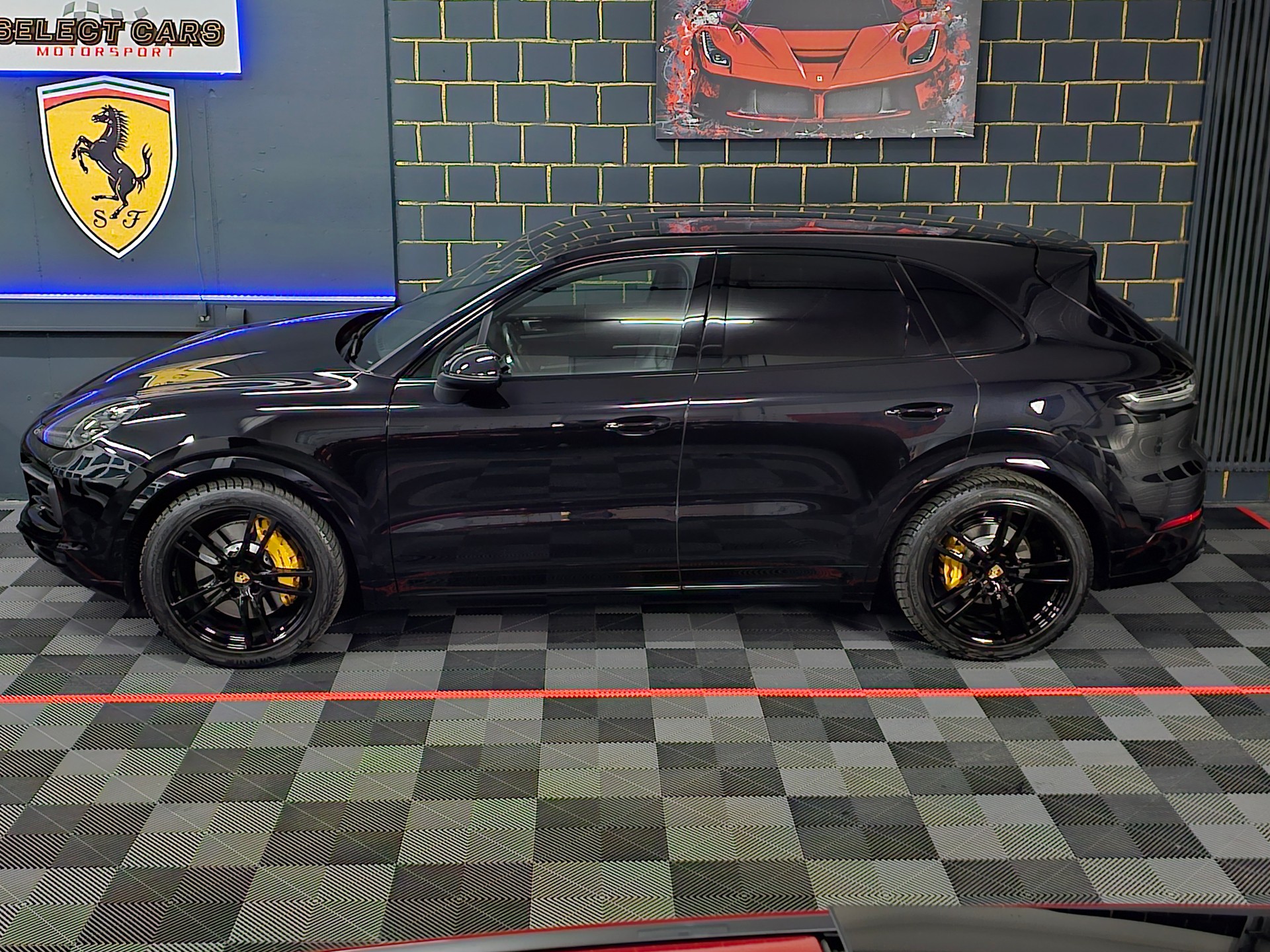 PORSCHE Cayenne S Turbo Look-image-1
