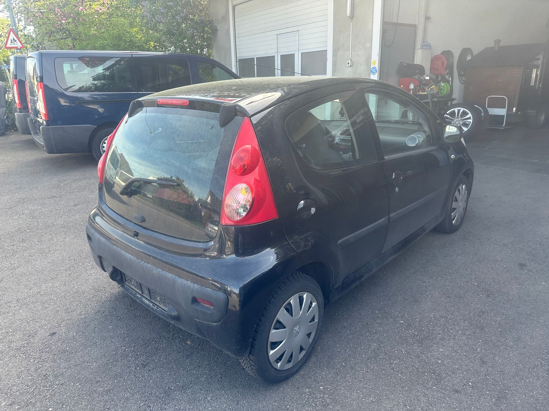PEUGEOT 107 1.0 Trendy-image-2