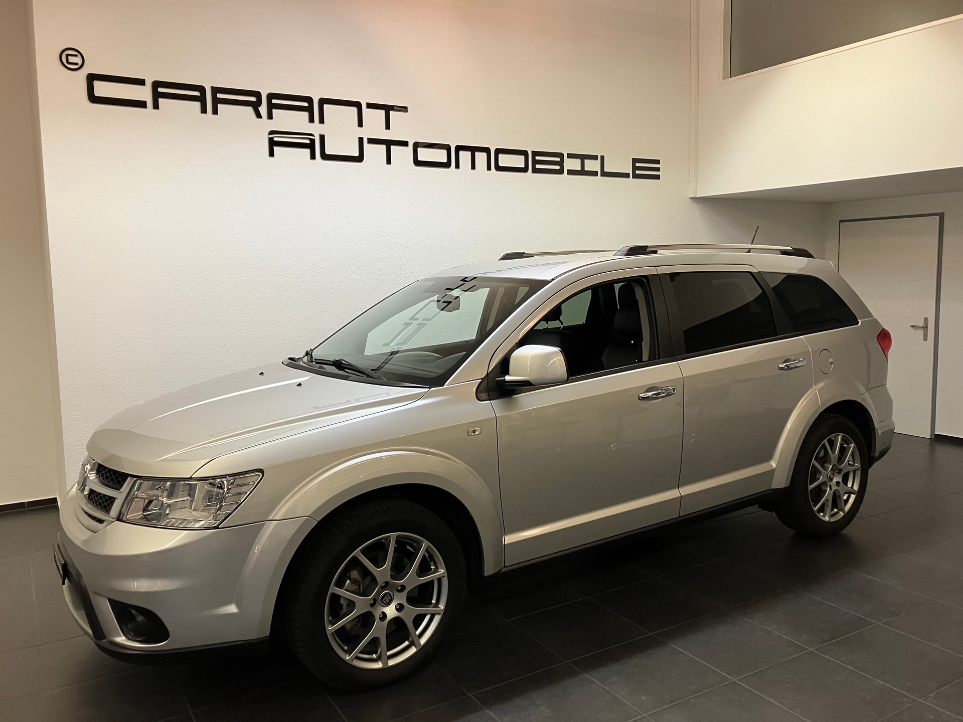FIAT Freemont 2.0 MJ Lounge AWD Automat-image-1