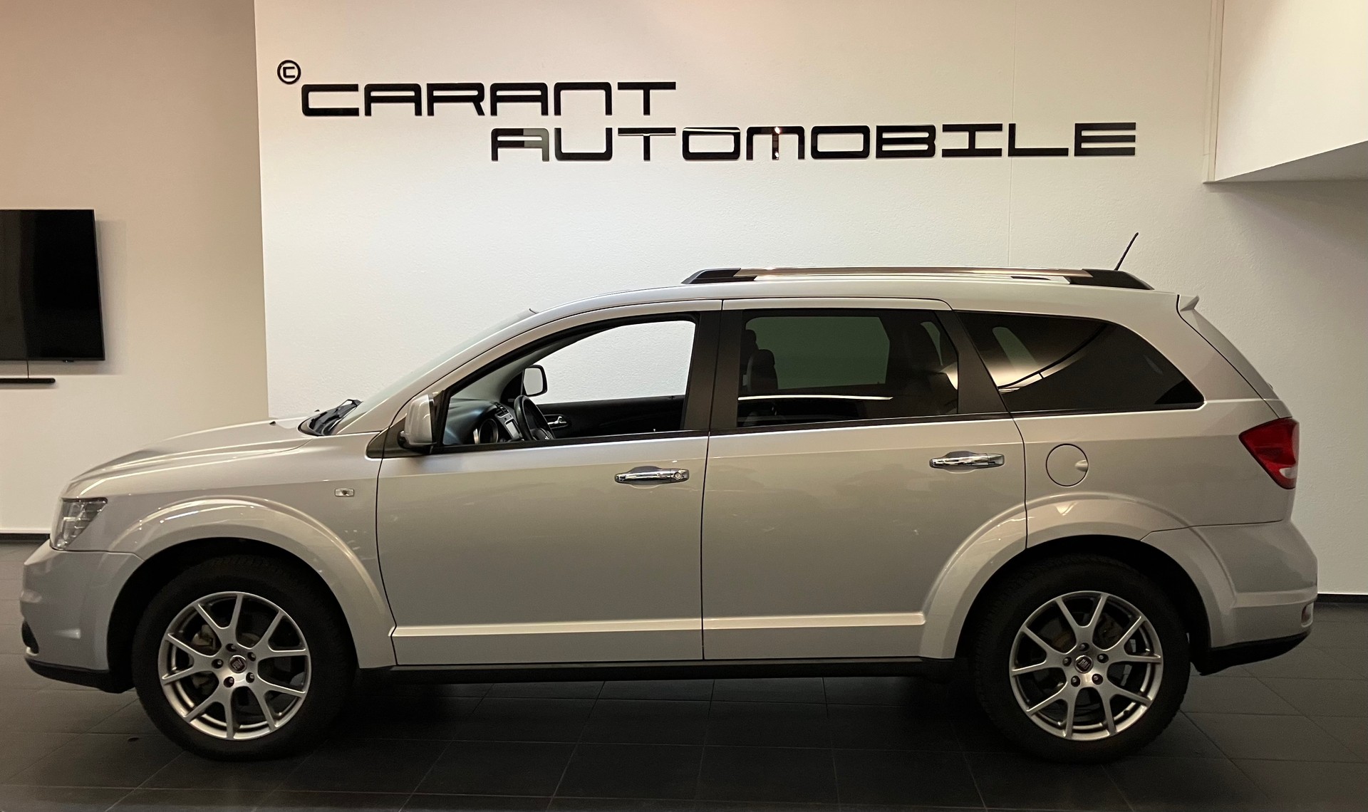 FIAT Freemont 2.0 MJ Lounge AWD Automat-image-5