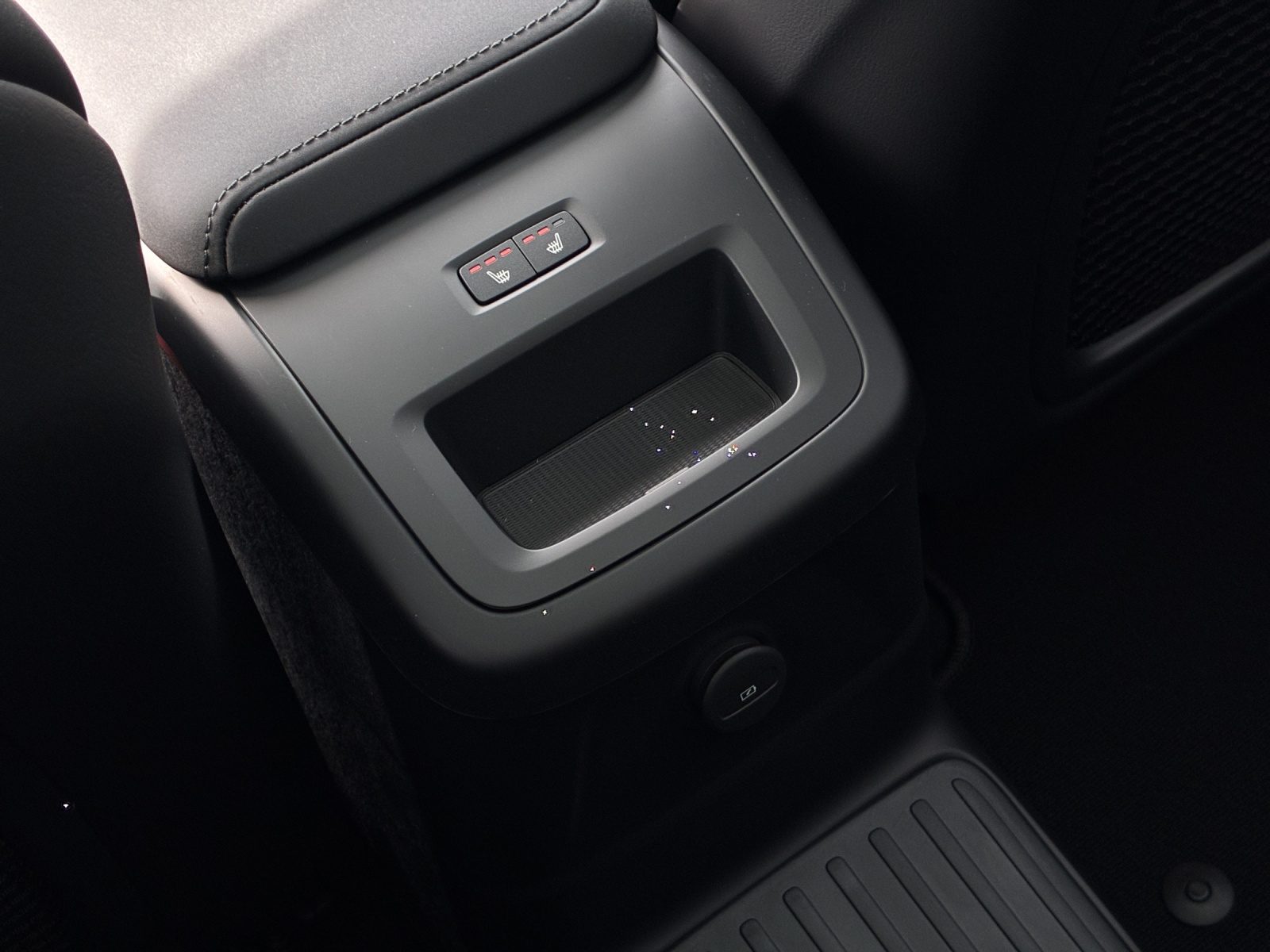 VOLVO XC60 2.0 T6 TE Ultra Dark eAWD-image-21