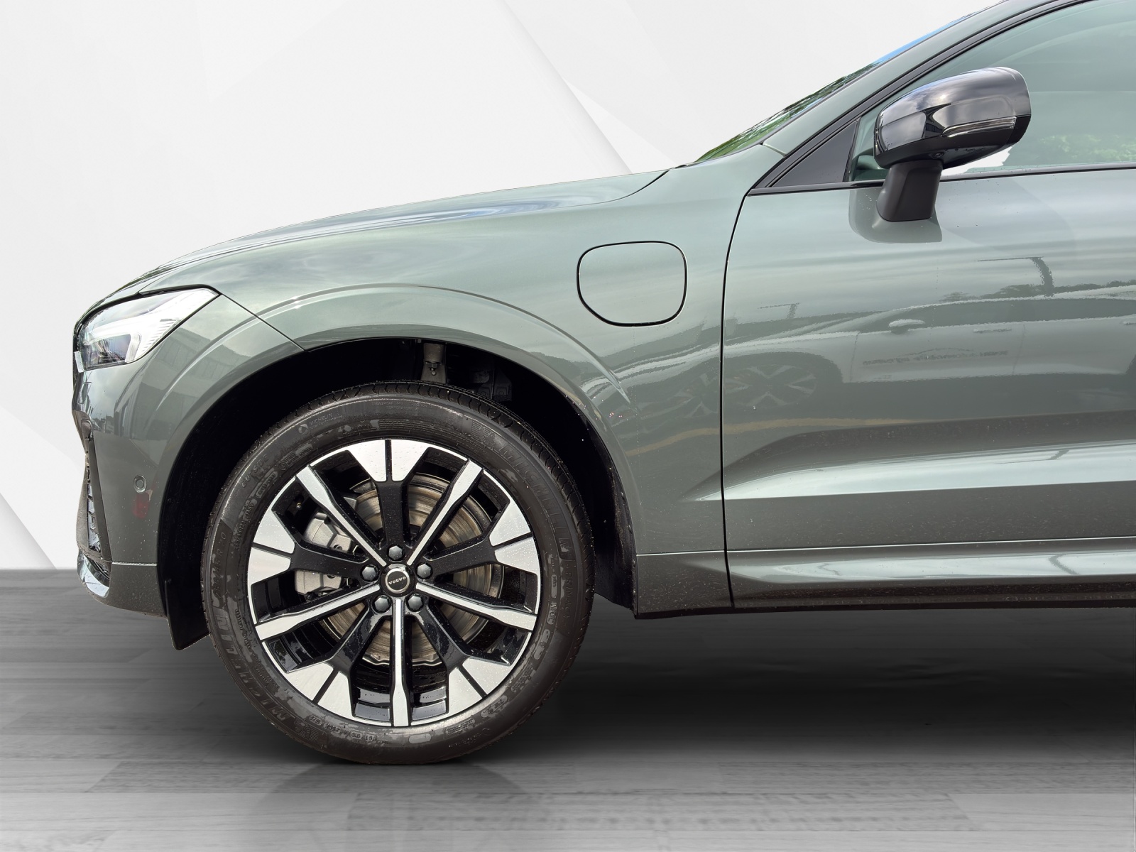 VOLVO XC60 2.0 T6 TE Ultra Dark eAWD-image-8