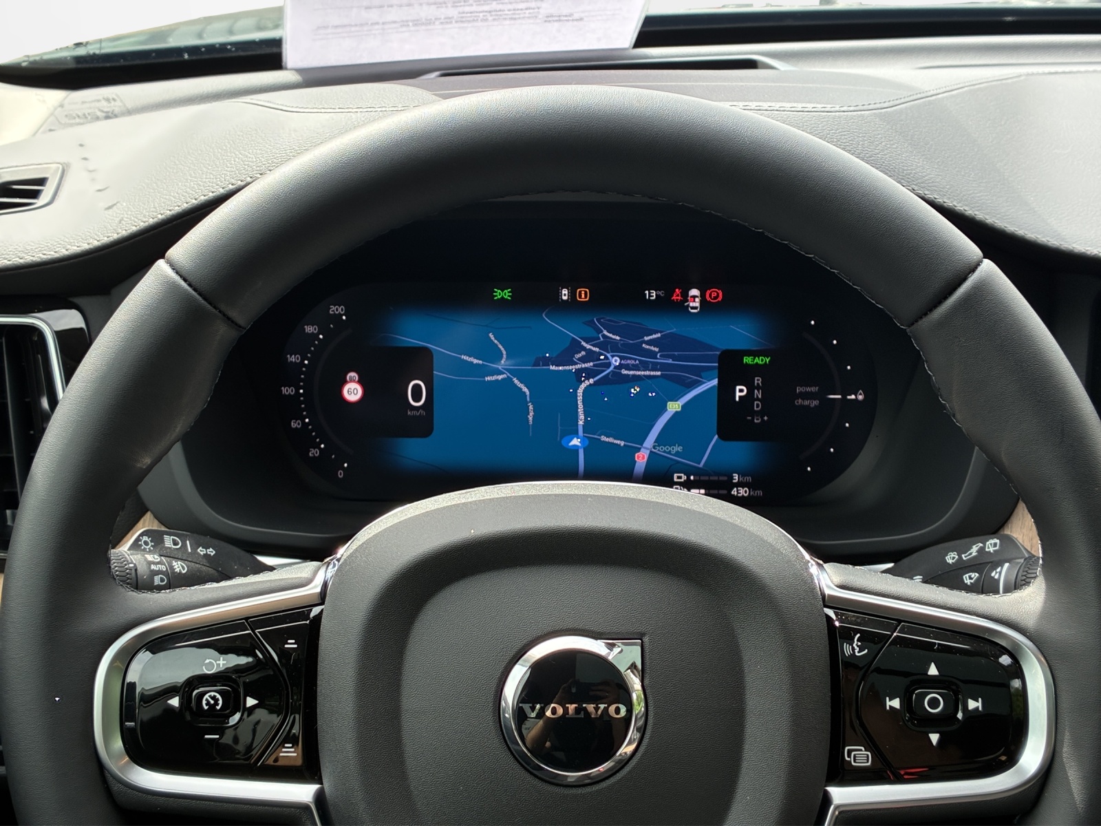 VOLVO XC60 2.0 T6 TE Ultra Dark eAWD-image-15