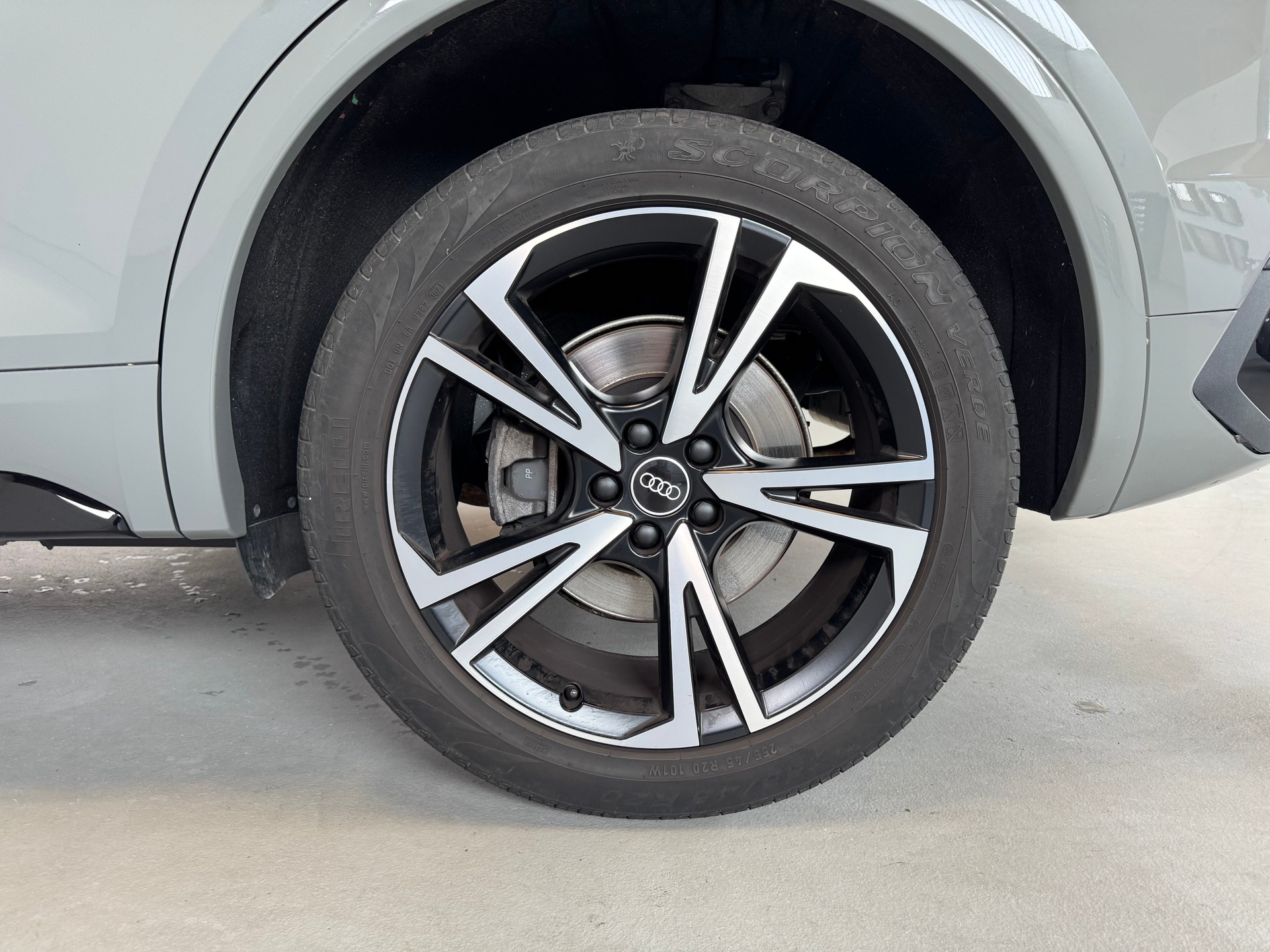 AUDI Q5 Sportback 45 TFSI S line quattro S-tronic-image-8