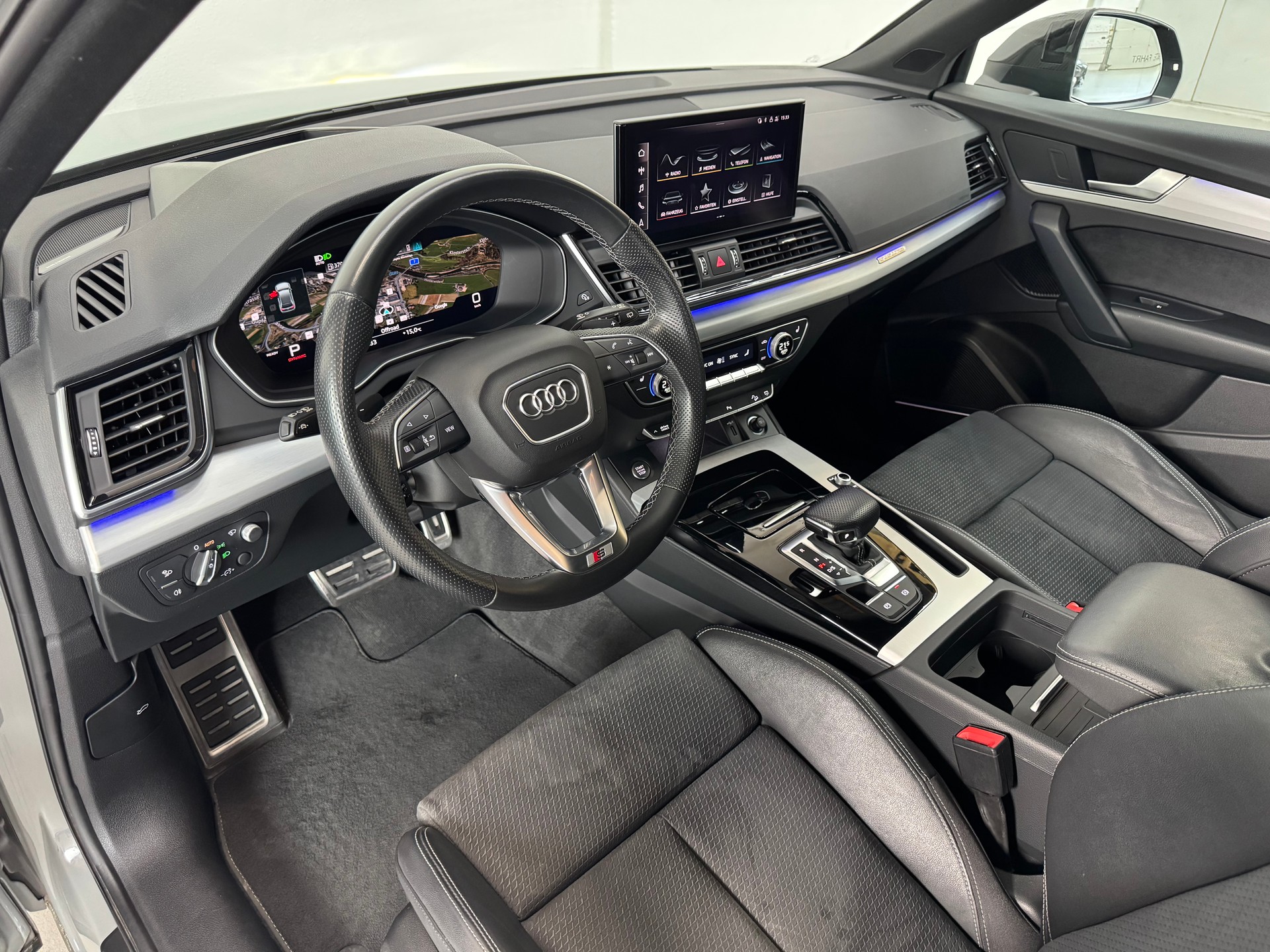 AUDI Q5 Sportback 45 TFSI S line quattro S-tronic-image-10
