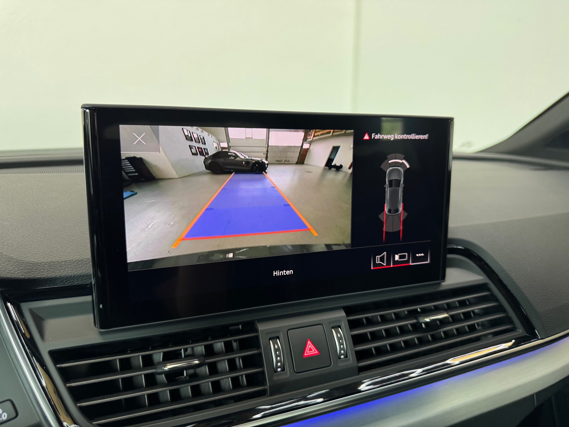 AUDI Q5 Sportback 45 TFSI S line quattro S-tronic-image-19