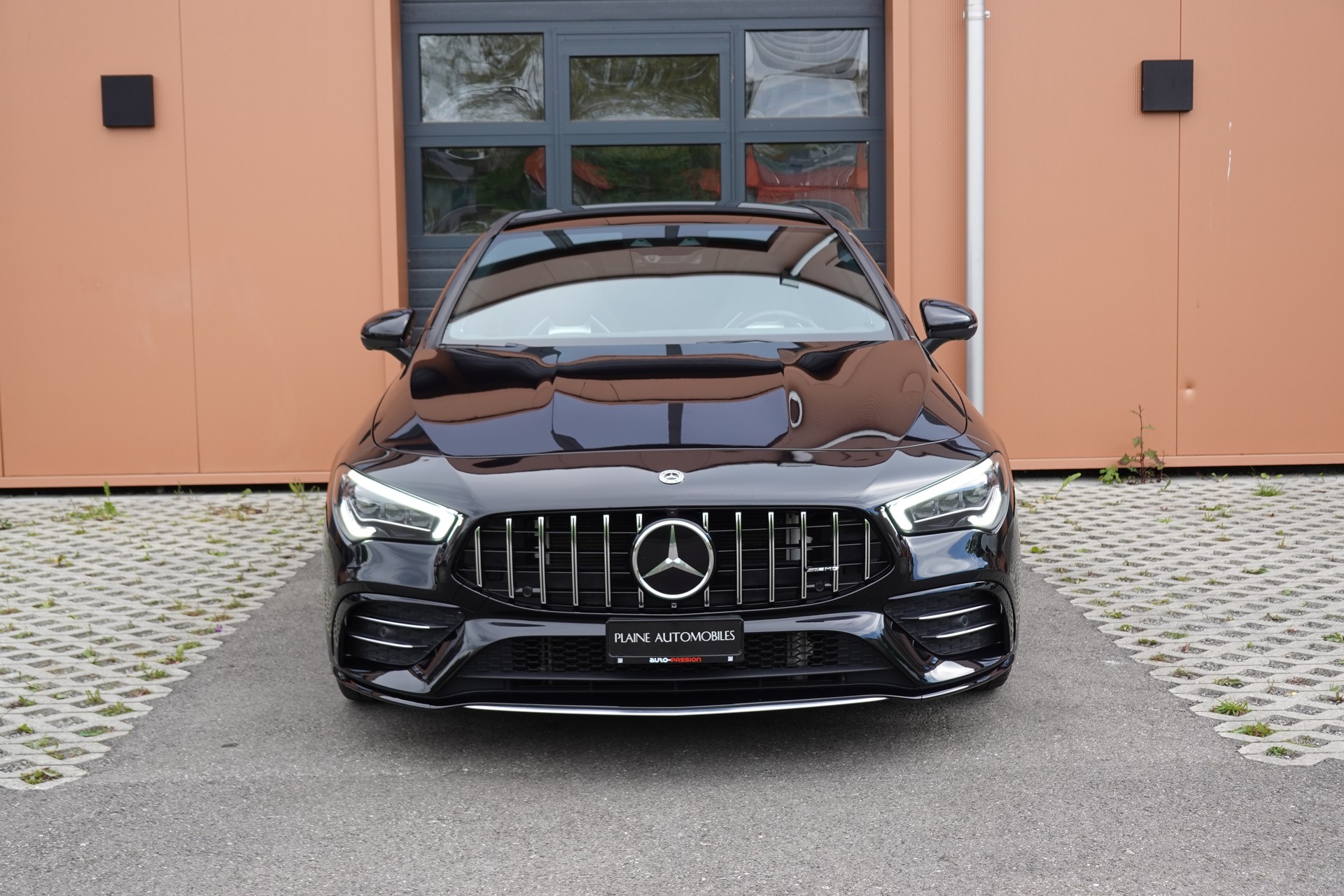 MERCEDES-BENZ CLA Shooting Brake 35 AMG 4Matic -" Sièges AMG * Toit Ouvrant * Sièges Electriques+Chauffant * GPS * Lumière Ambiance "-showroom-element-1