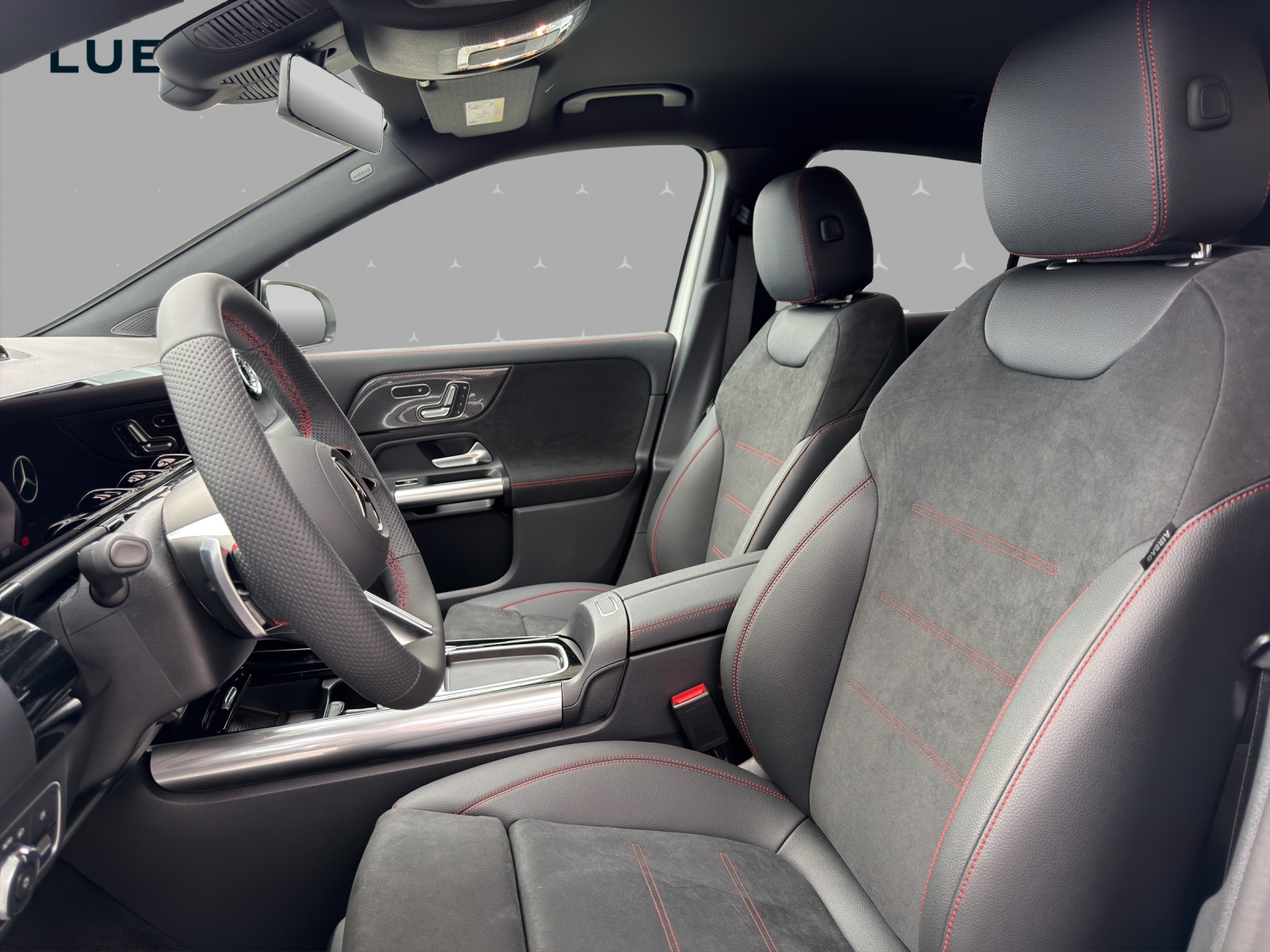 MERCEDES-BENZ GLA 200 Night Star 7G-DCT-image-7