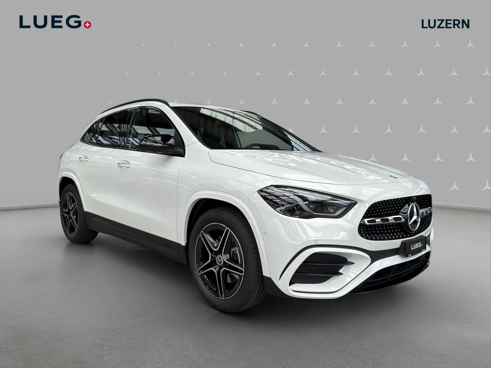 MERCEDES-BENZ GLA 200 Night Star 7G-DCT-image-4