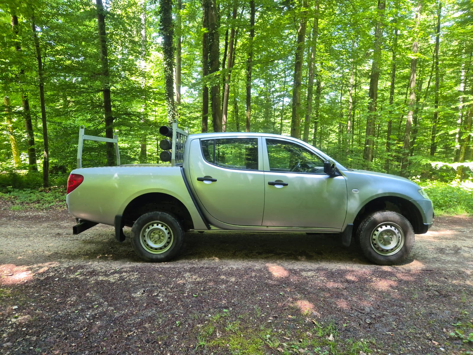 MITSUBISHI L 200