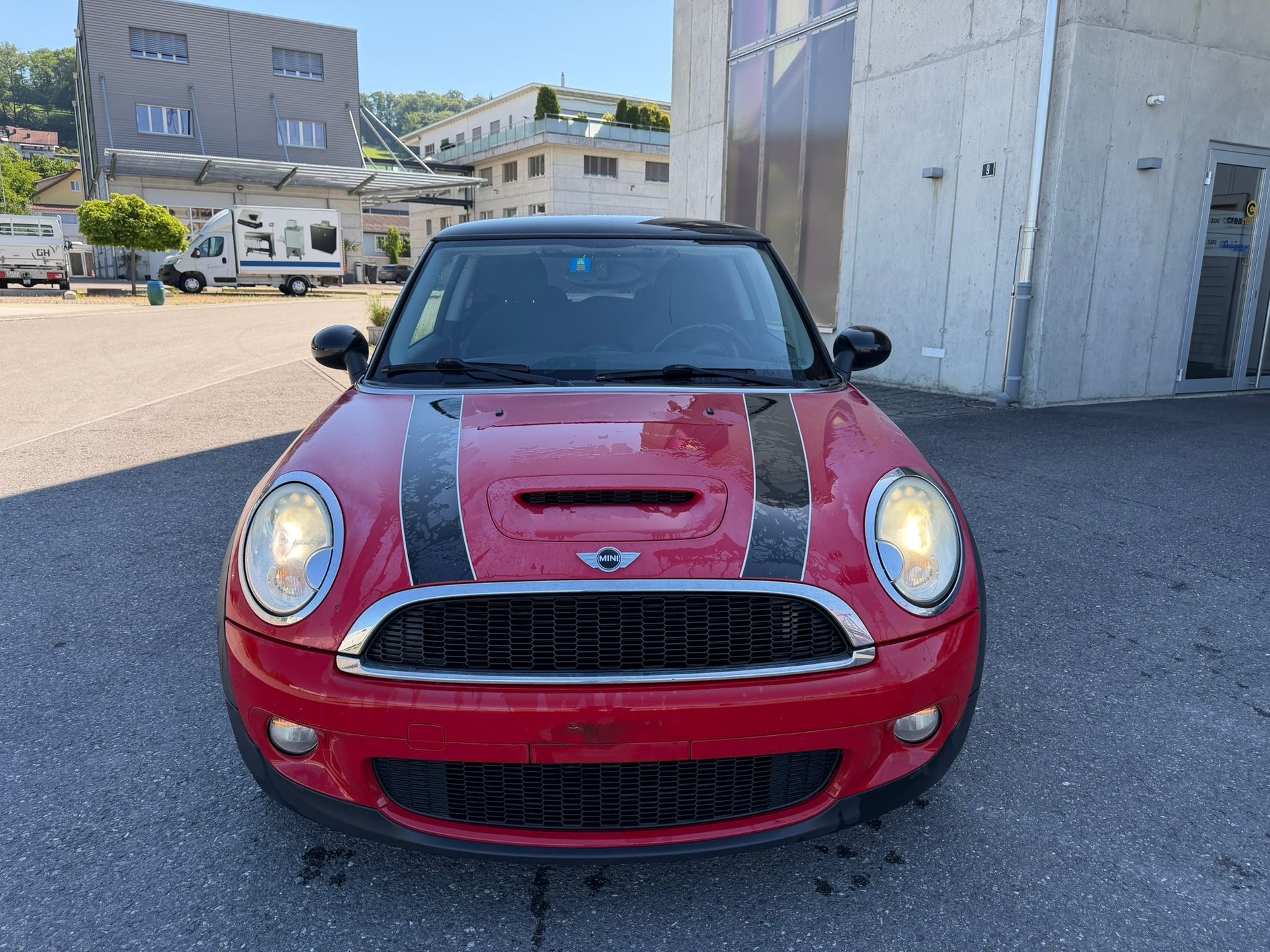 MINI Cooper S-showroom-element-1