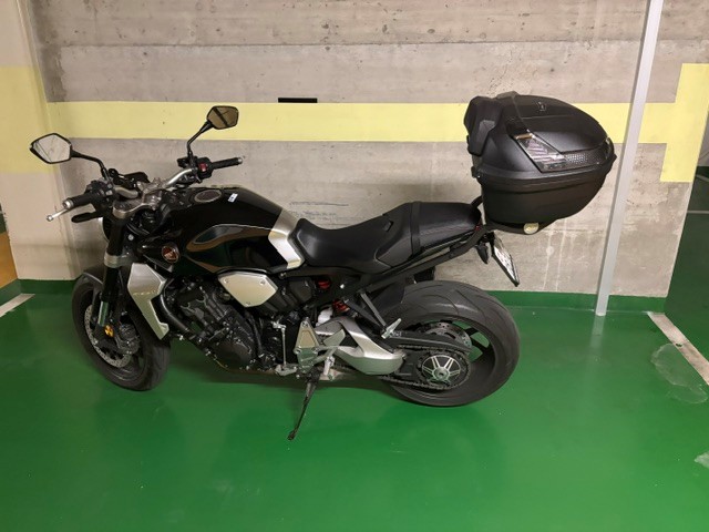 HONDA CB 1000 R ABS-image-2